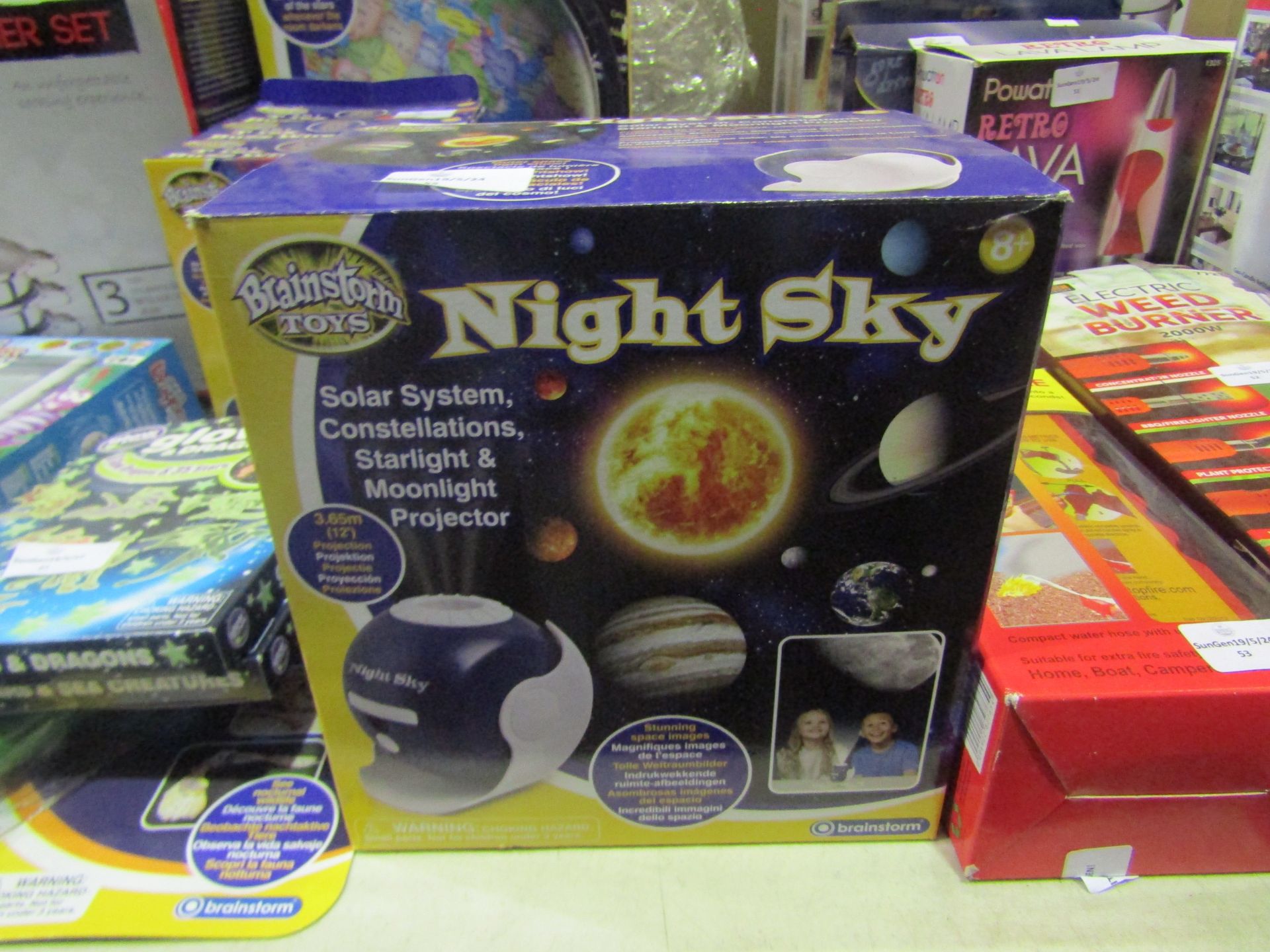 Brainstorm Nigh Sky Projector Light - Unchecked & Boxed.