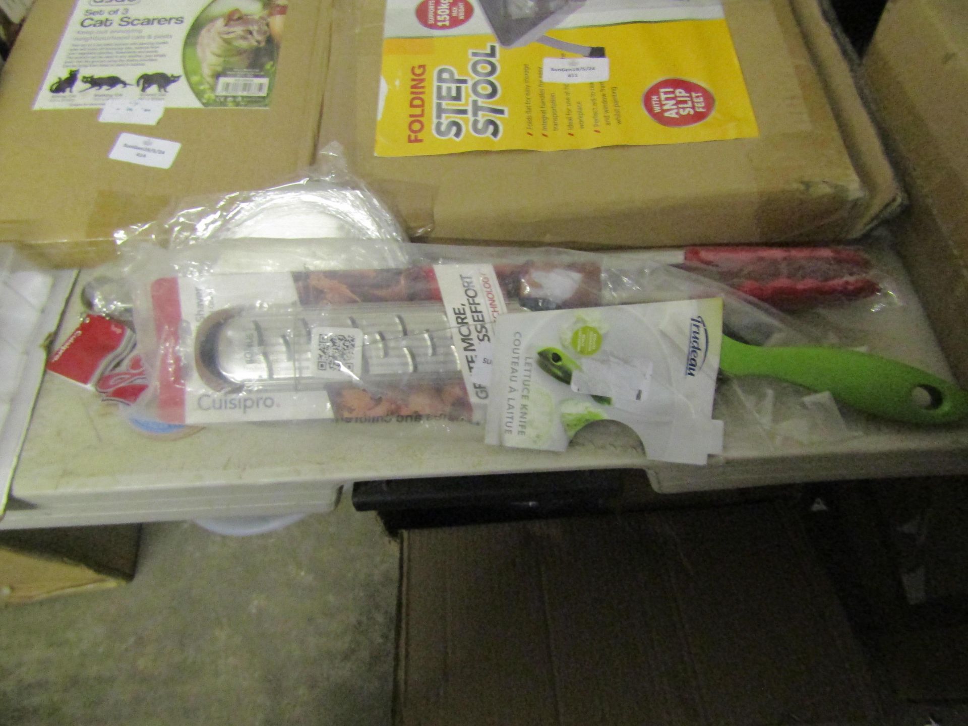 4x Kitchen Accessoires, See Image, Unchecked & Packaged.