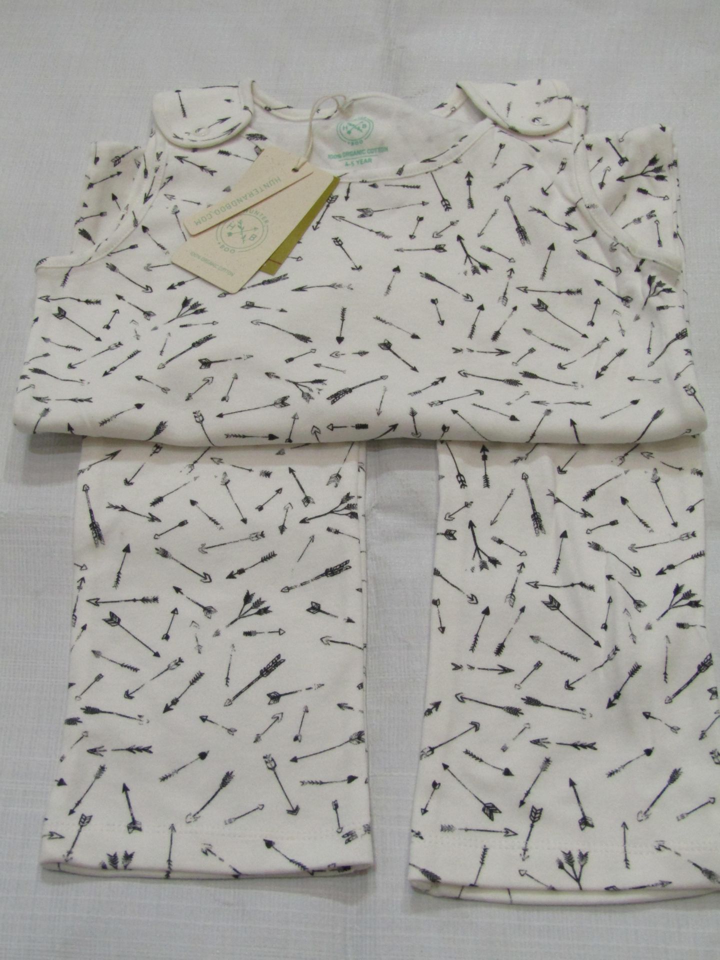 Hunter & Boo Arrow Print Jumpsuit Age 4-5yrs New & Packaged RRP £25 - Image 3 of 3