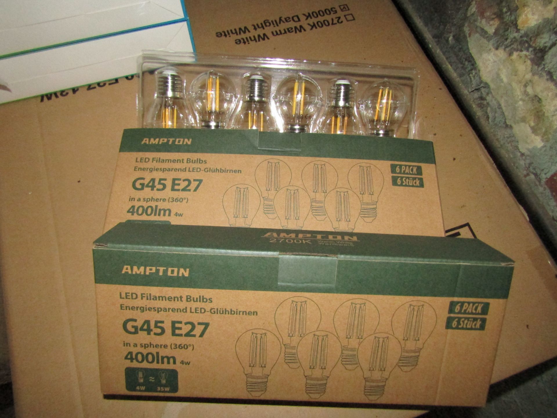 2X LIGHTNUM - E27 1055 Lumen LED Light Bulbs - Pack of 4 - New & Boxed.