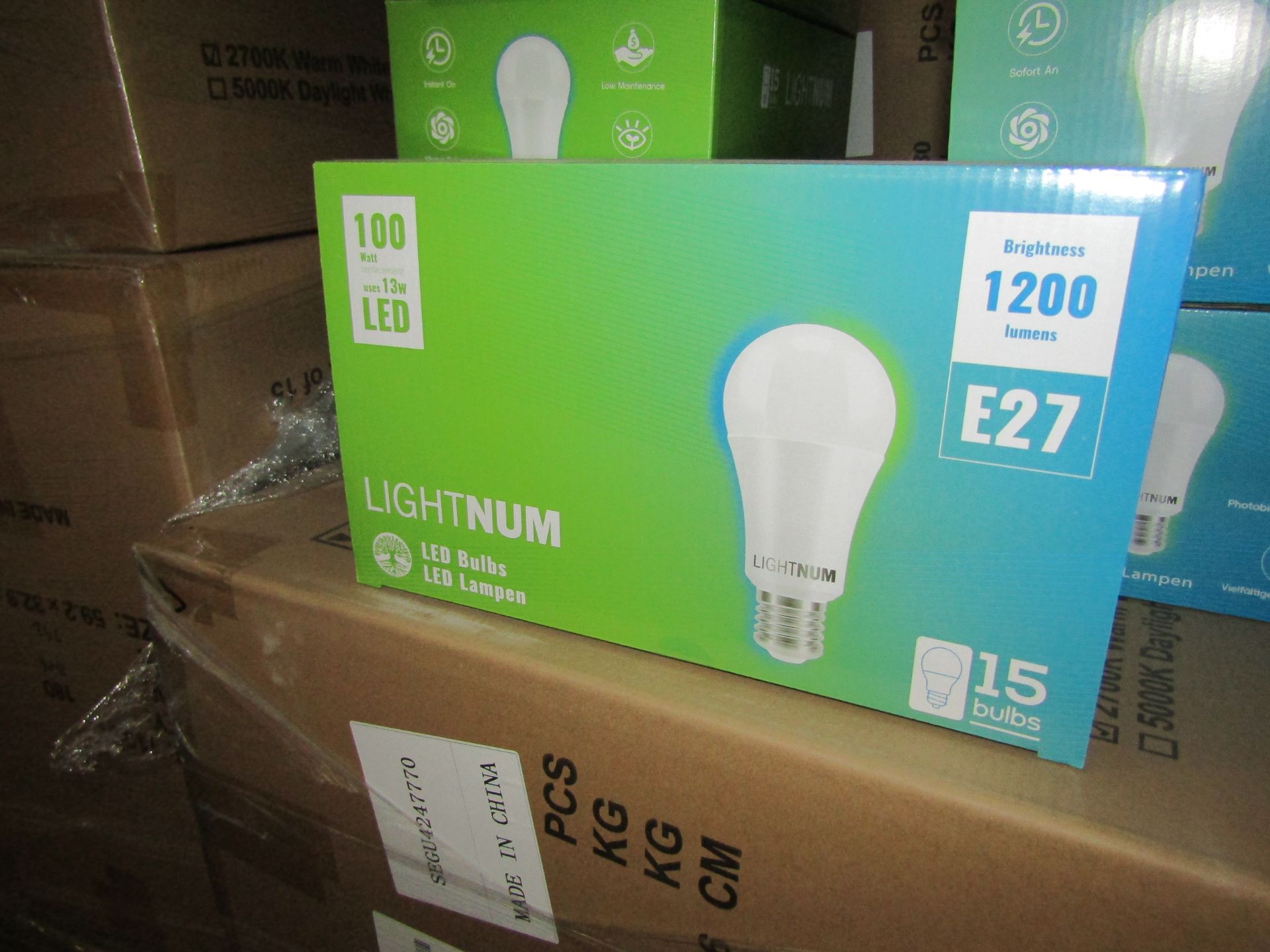 2X LIGHTNUM - E27 1200 Lumen LED Light Bulbs - Pack of 15 - New & Boxed.