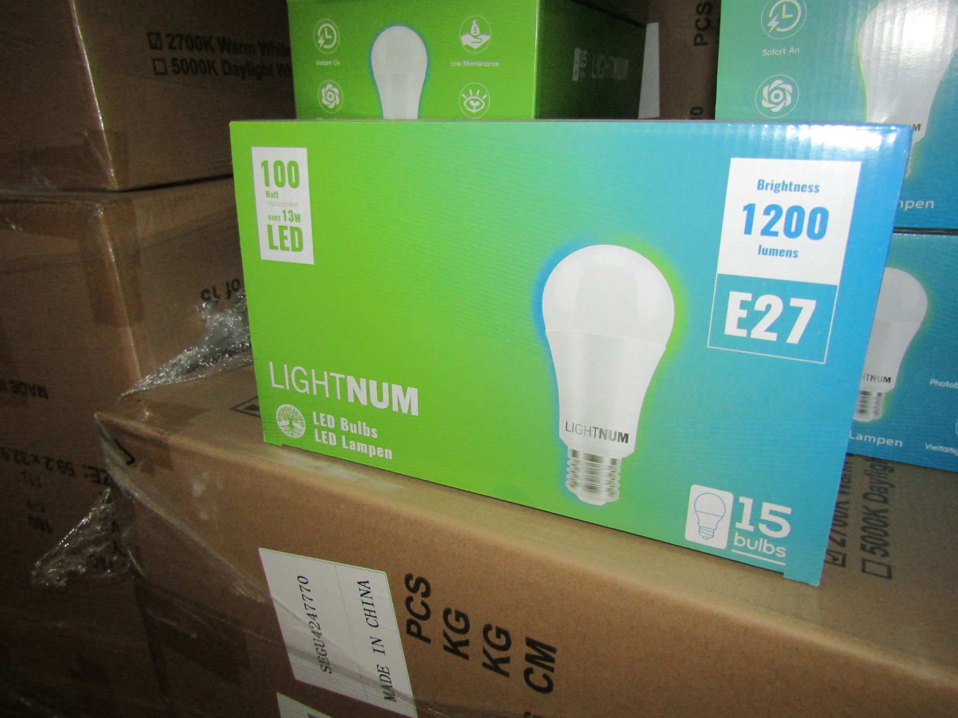 10X LIGHTNUM - E27 1200 Lumen LED Light Bulbs - Pack of 15 - New & Boxed.