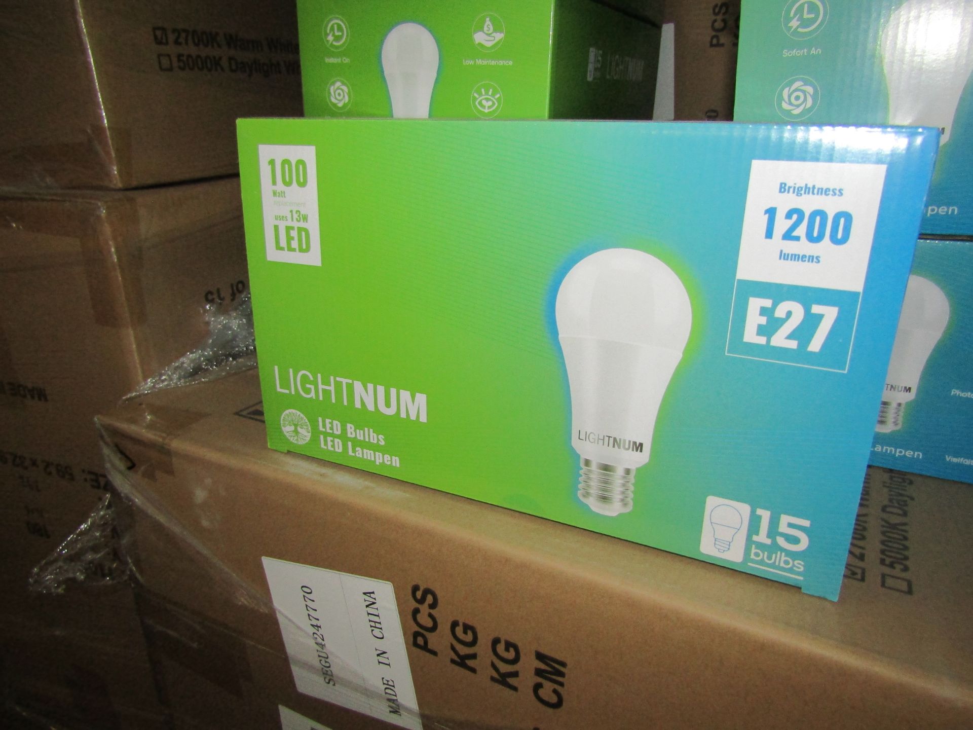 10X LIGHTNUM - E27 1200 Lumen LED Light Bulbs - Pack of 15 - New & Boxed.