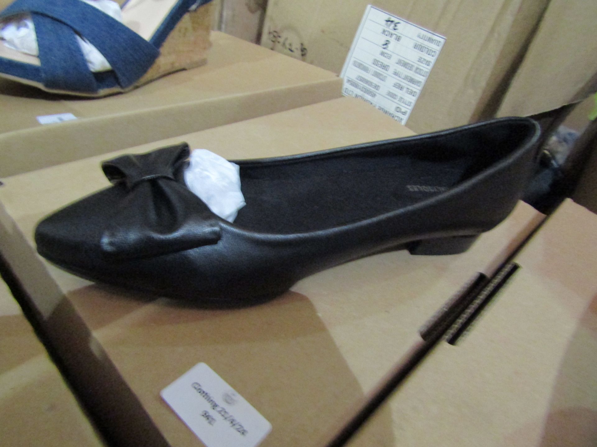 JD Williams Heavenly Soles Ladies Slip On Flat Shoes, Size: 4E - Unused & Boxed.