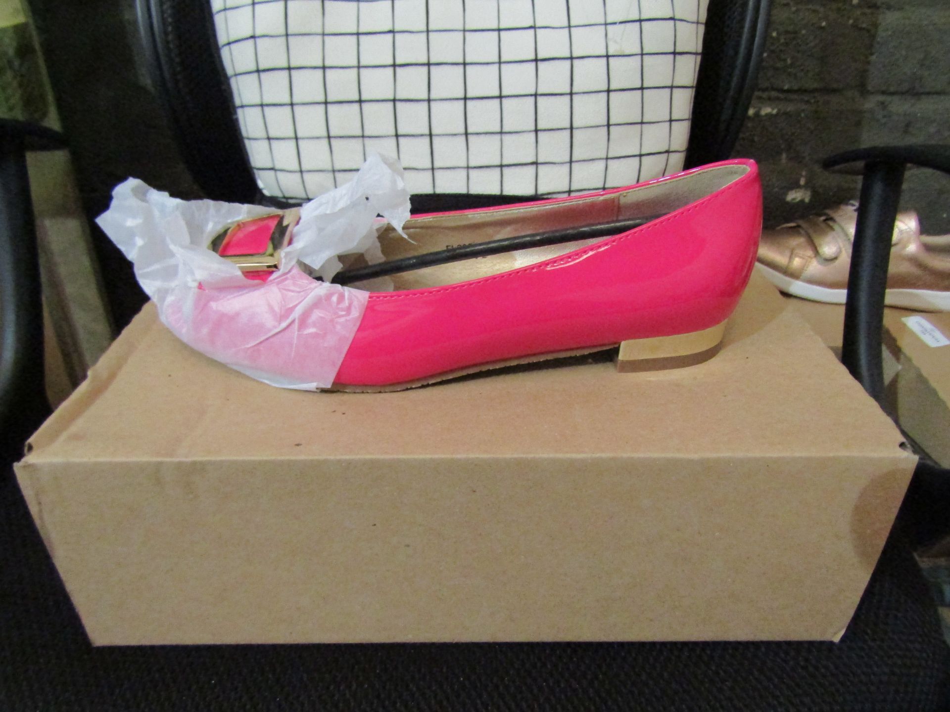 JD Williams Footflex Ladies Shoes Pink, Size: 5E - Unworn & Boxed.