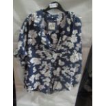 Jacks Girlfriend New York Ladies Blouse Floral Blue, Size: L - Good Condition.