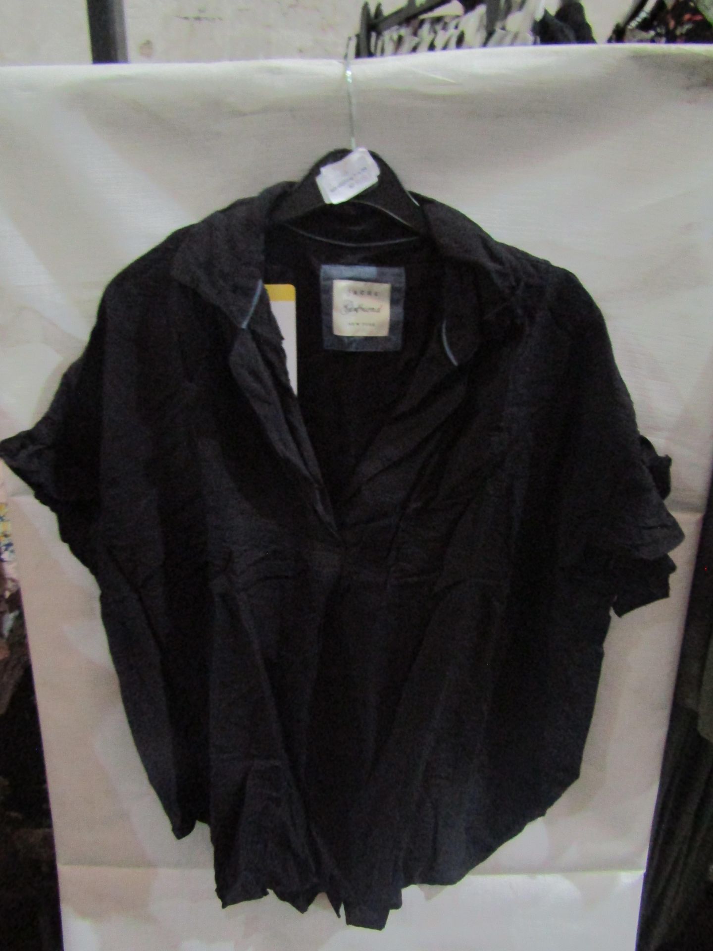 Jacks Girlfriend New York Ladies Blouse Black, Size: M - Good Condition.