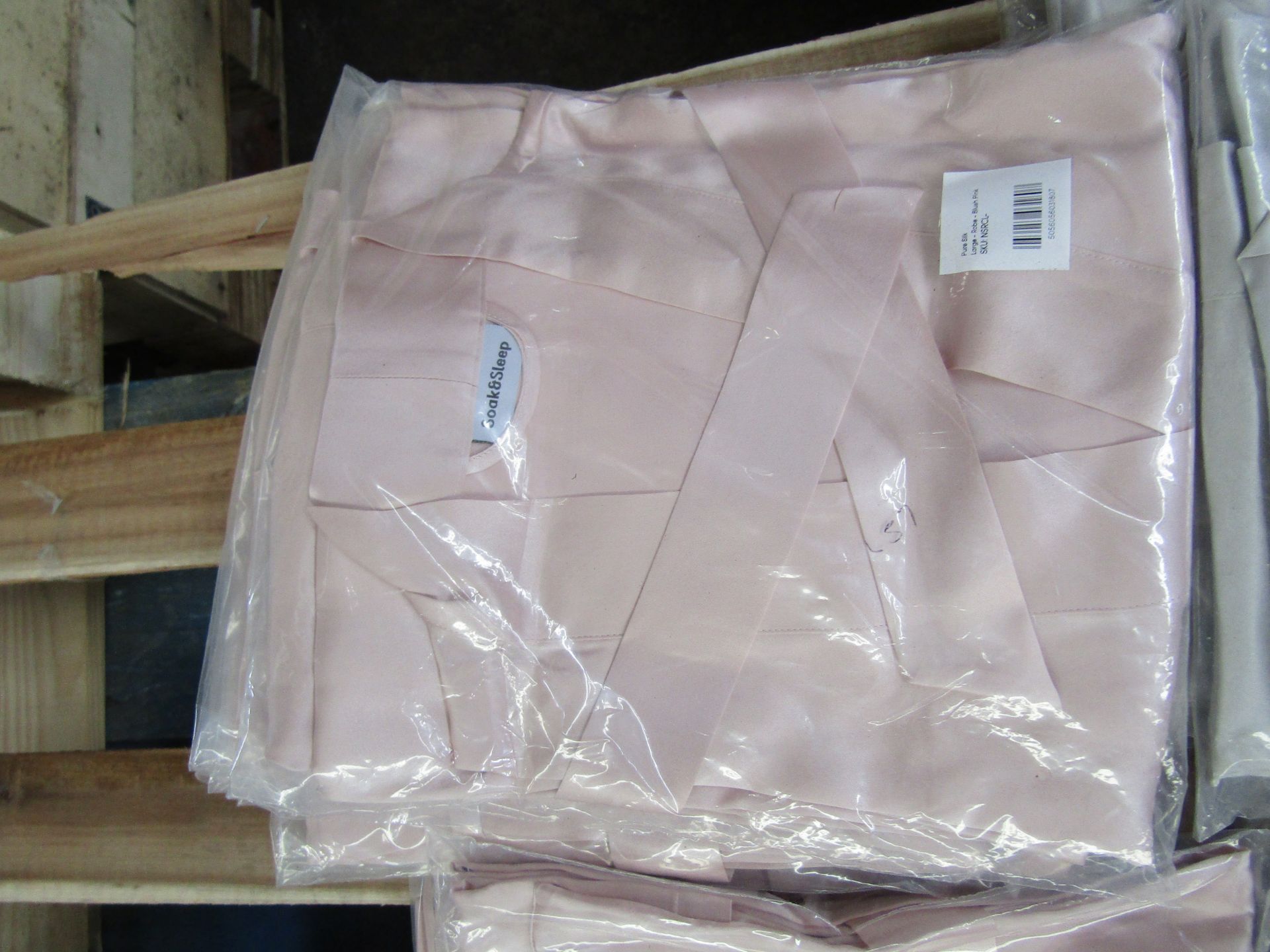 Soak & Sleep Blush Pink Pure Silk Large Robe RRP 70