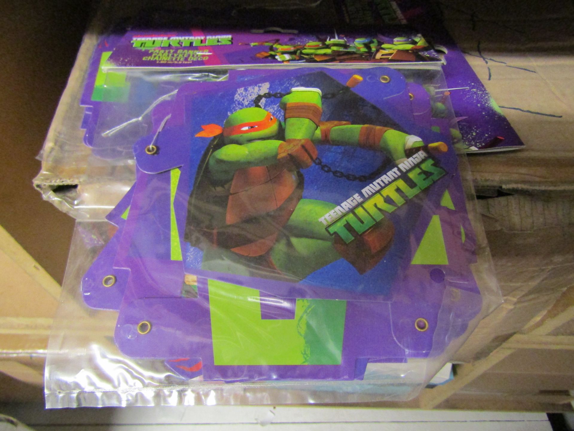 Box Of Approx 200x Packs Of Teenage Mutant Ninja Turtles Party Banners, Size: 1.80m - All New &