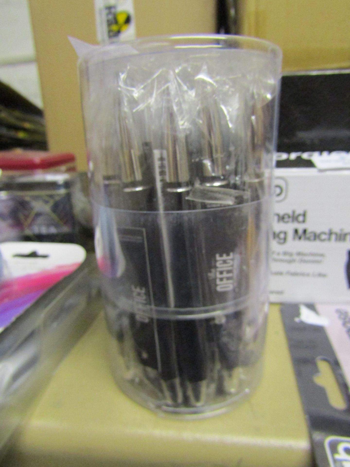 Pack Of Approx 18x Office Pens, Unchecked & Packaged.