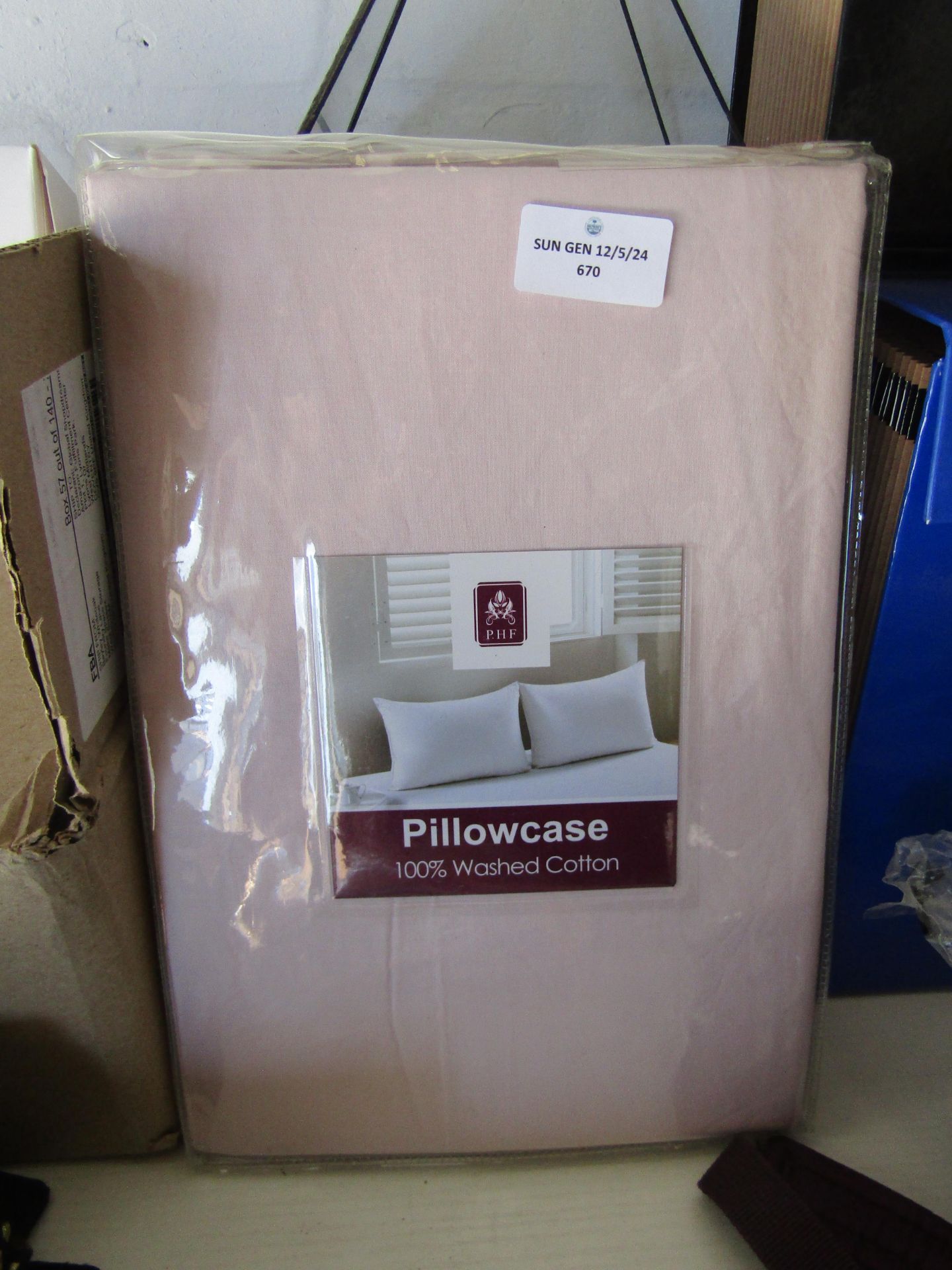 2x Phf Cotton Pillowcases, Unchecked & Packaged.