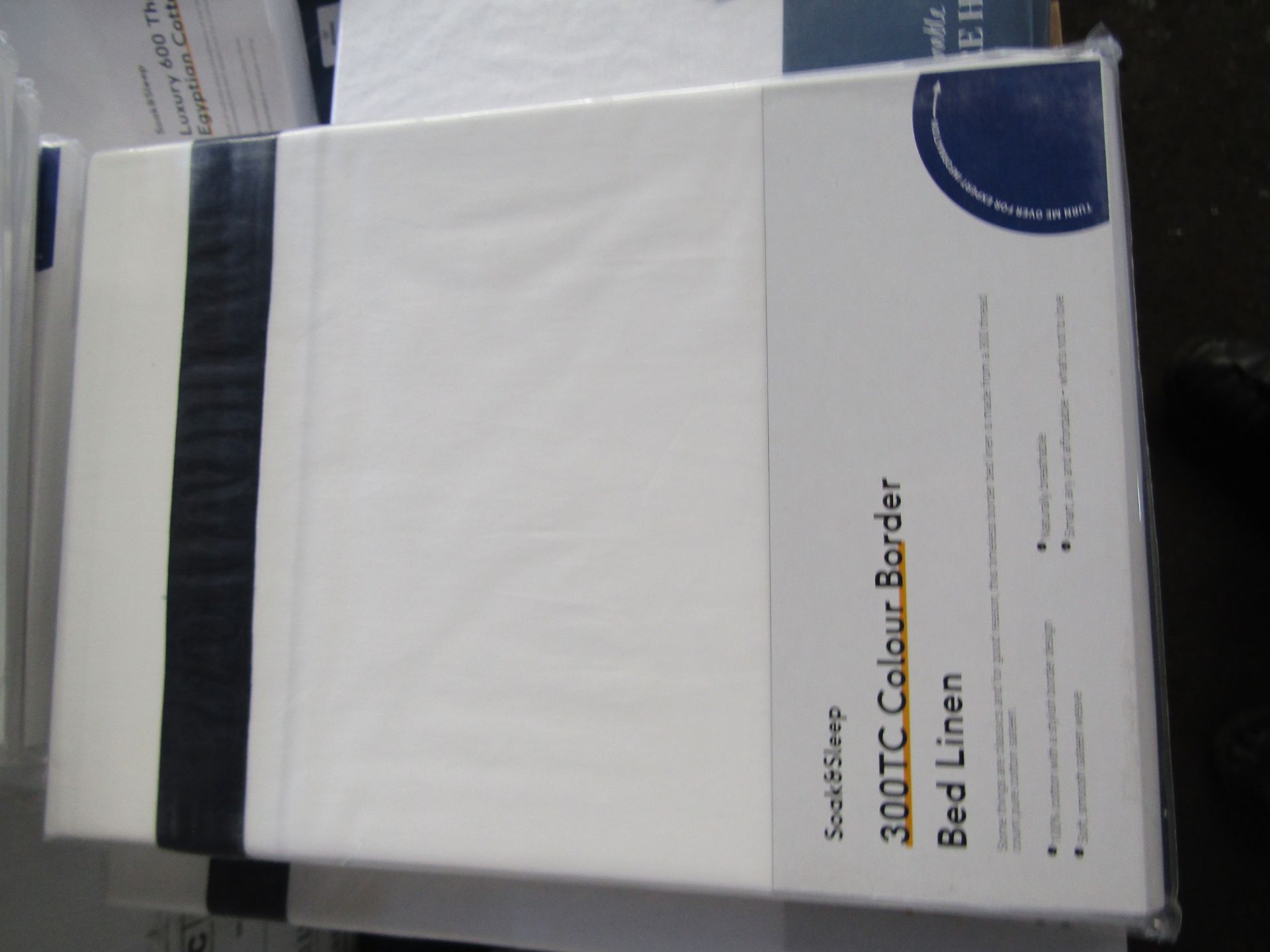 Soak & Sleep Soak & Sleep White/Navy 300TC Colour Border Cotton Single Flat Sheet RRP 17 - Image 2 of 2