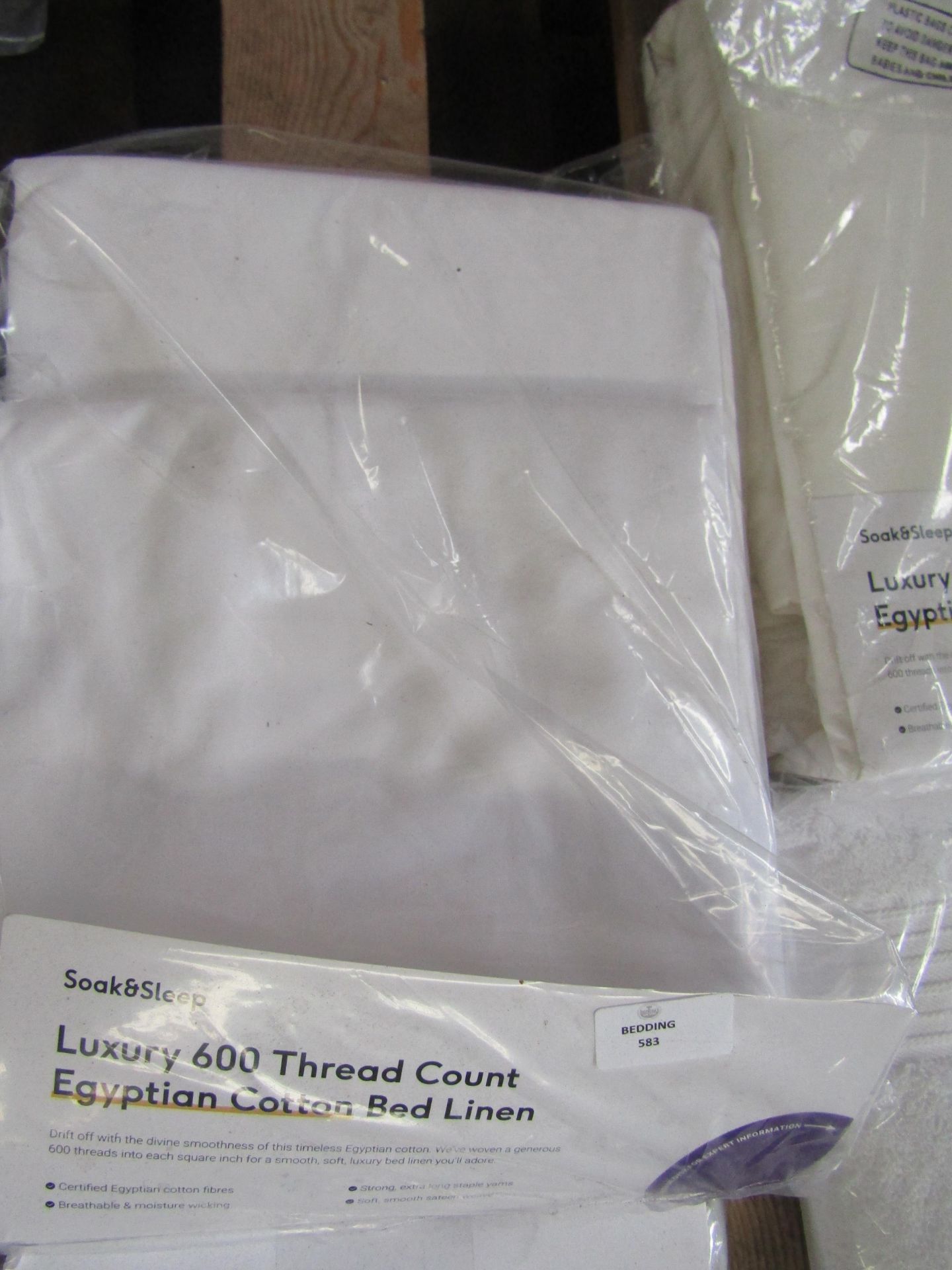 Soak & Sleep Soak & Sleep White 600TC Egyptian Cotton Superking Duvet Cover RRP 105 - Image 2 of 2