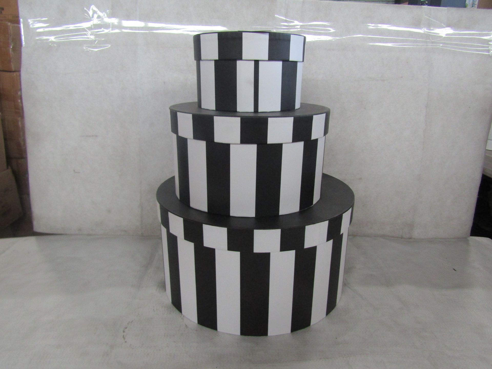 Style Sisters - Set of 3 Black & White Stripe Stacking Storage Boxes.