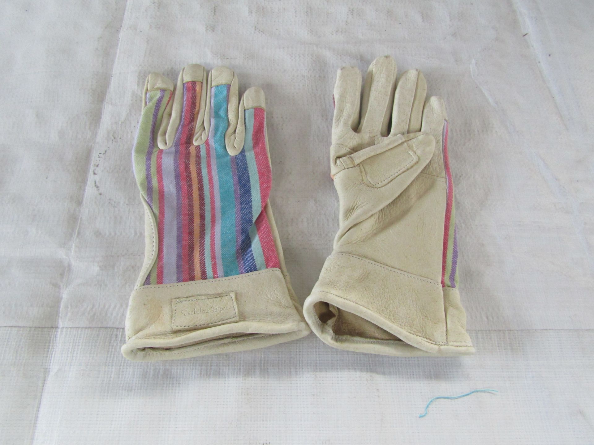 2X Deckchain Stripes - Rainbow Short Gardening Gloves - Size S/M - New & Packaged.