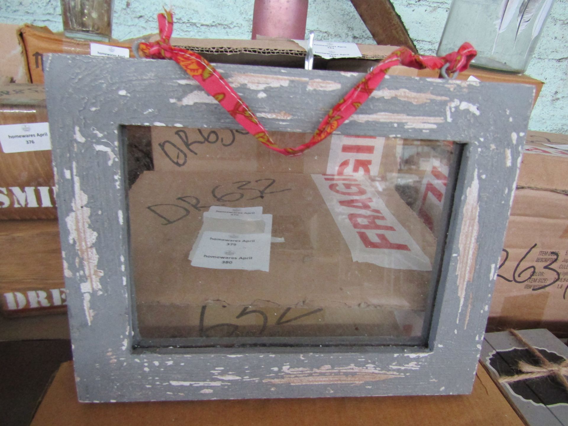 Medium Rustic Display Frame - Grey 5 x 7 photo size - New & Boxed.