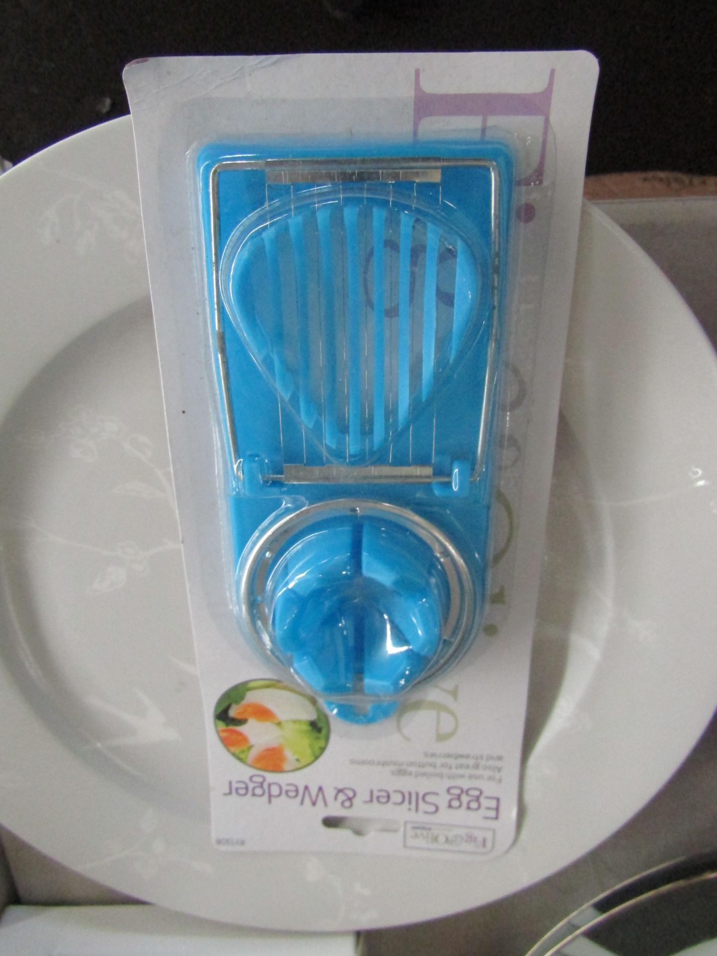 Pasck of 6 Egg/Veg slicer and wedger, new