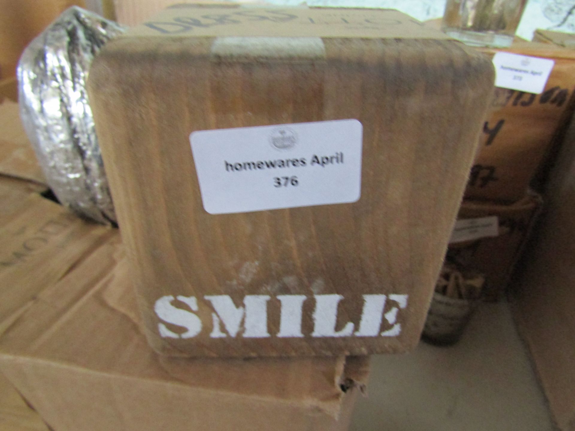 Smile Wooden Block Vase - Small - New. (DR855)