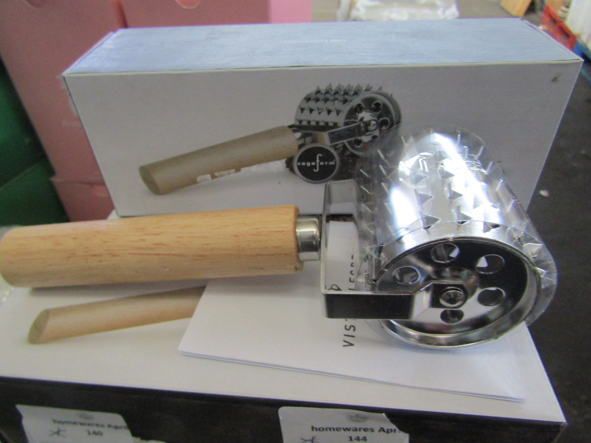 Sagaform Amami Bbq Meat Tenderizer Silver RRP 10About the Product(s)Tenderize your meat and help - Image 2 of 2