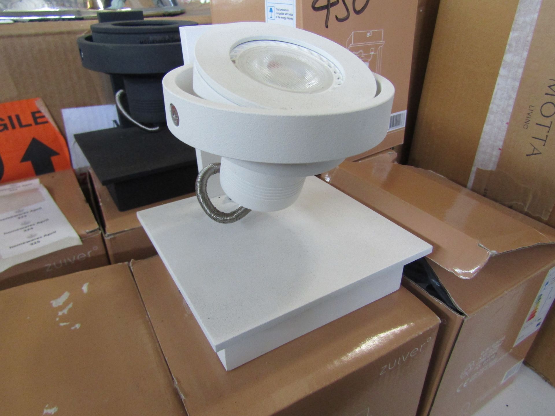 Dimmable Single Spotlight White. Size: W11.5 x D11.5 x H12.8cm - RRP ?70.00 - New & Boxed. (450)