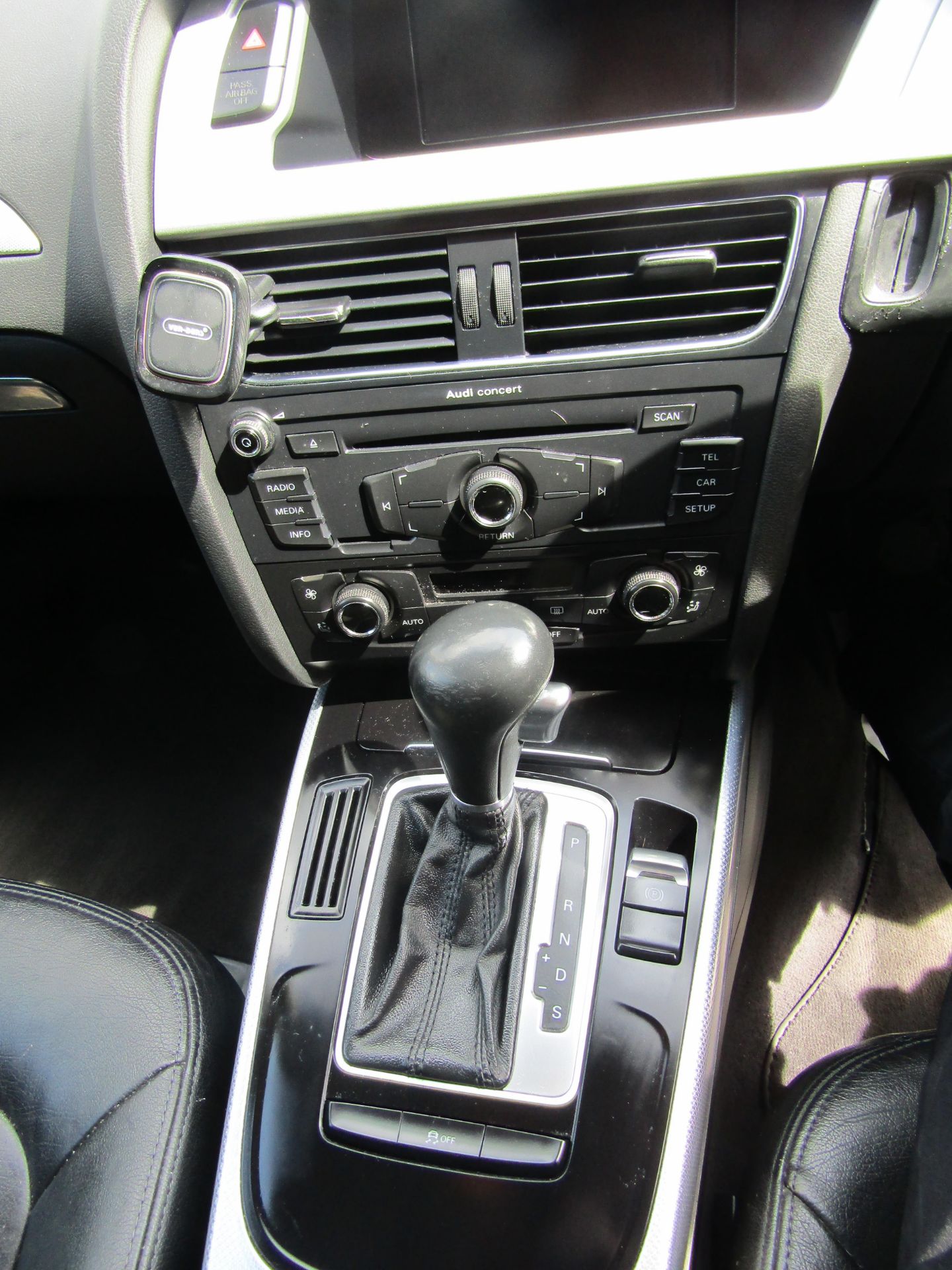 2011 Audi A4 SE TDI CVT 2.0TDI, 150,173 miles, MOT Until 14th October 2024, starts and drive, V5 - Image 6 of 15