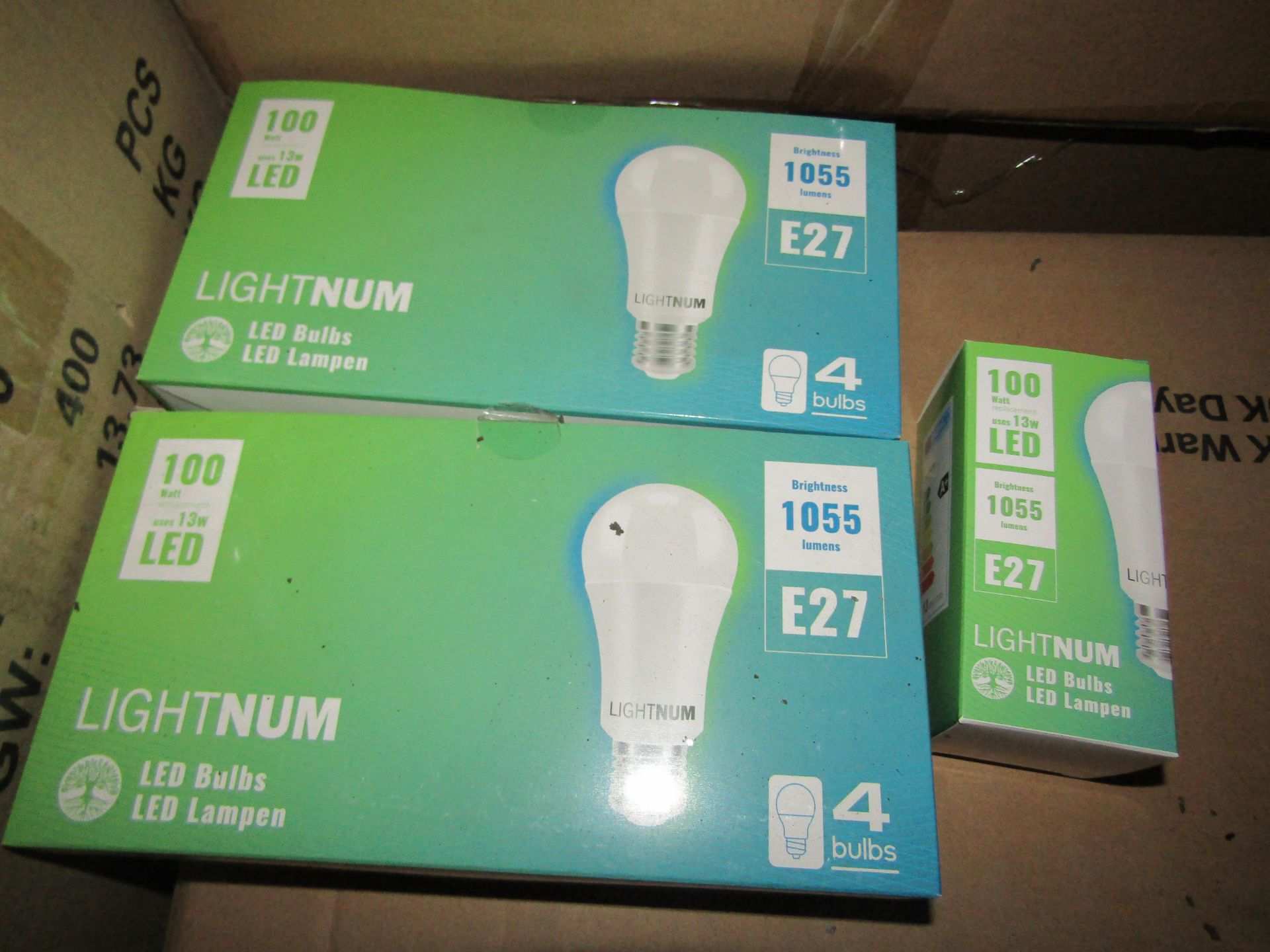 2X LIGHTNUM - E27 1055 Lumen LED Light Bulbs - Pack of 4 - New & Boxed.