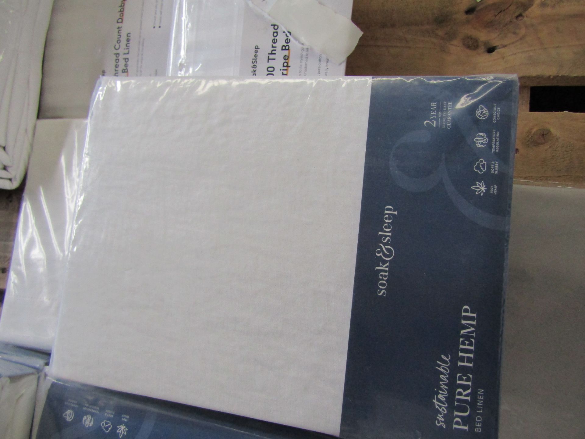Soak & Sleep Soak & Sleep Chalk Pure Hemp Superking 30cm Fitted Sheet RRP 52About the Product(s) - Image 2 of 2