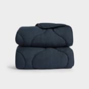 Ethical Bedding BottleBounce Snuggle Blanket in Navy RRP 59About the Product(s)Buttery Bottle