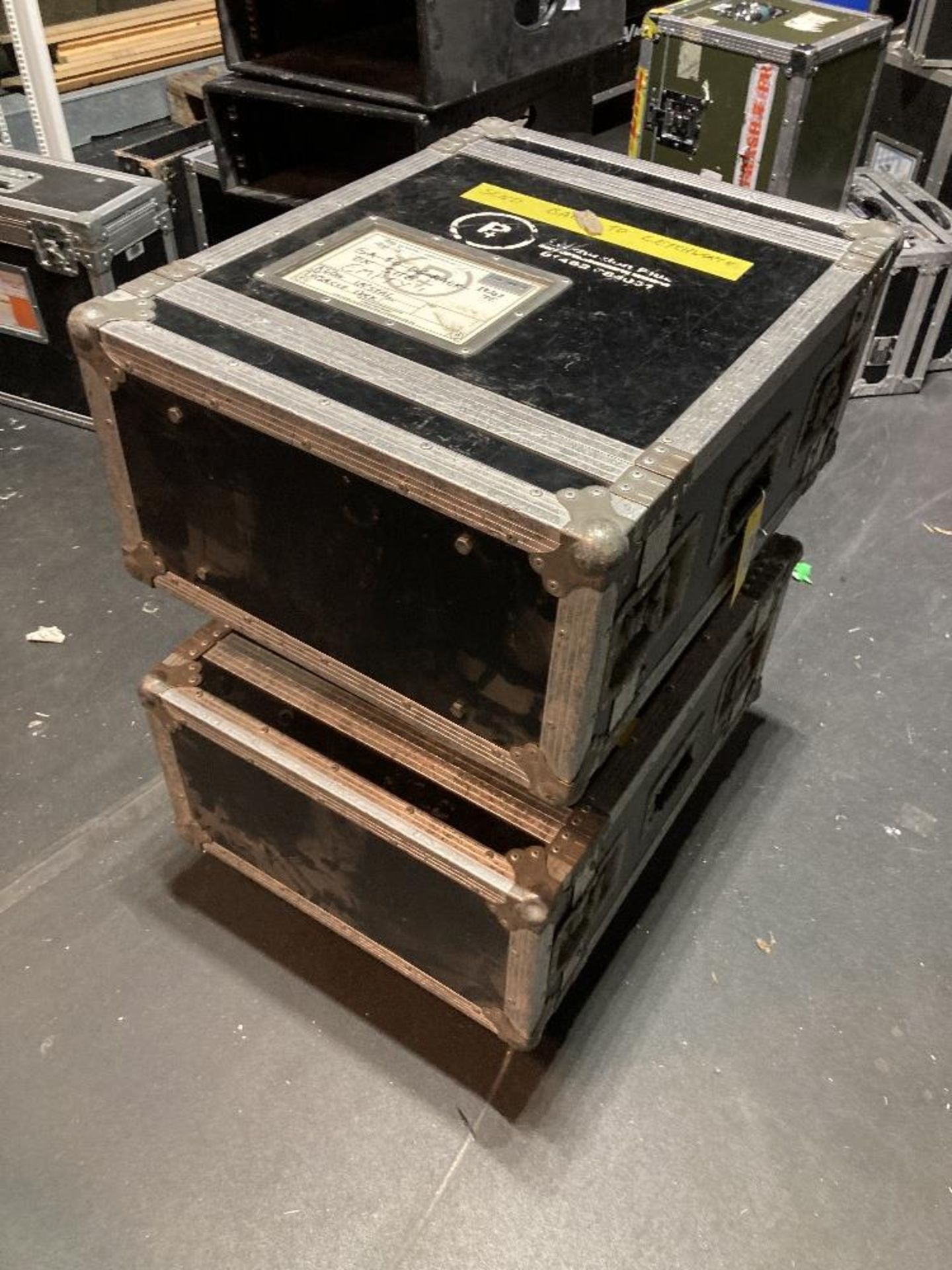 (2) Medium Flight Cases - Image 2 of 3