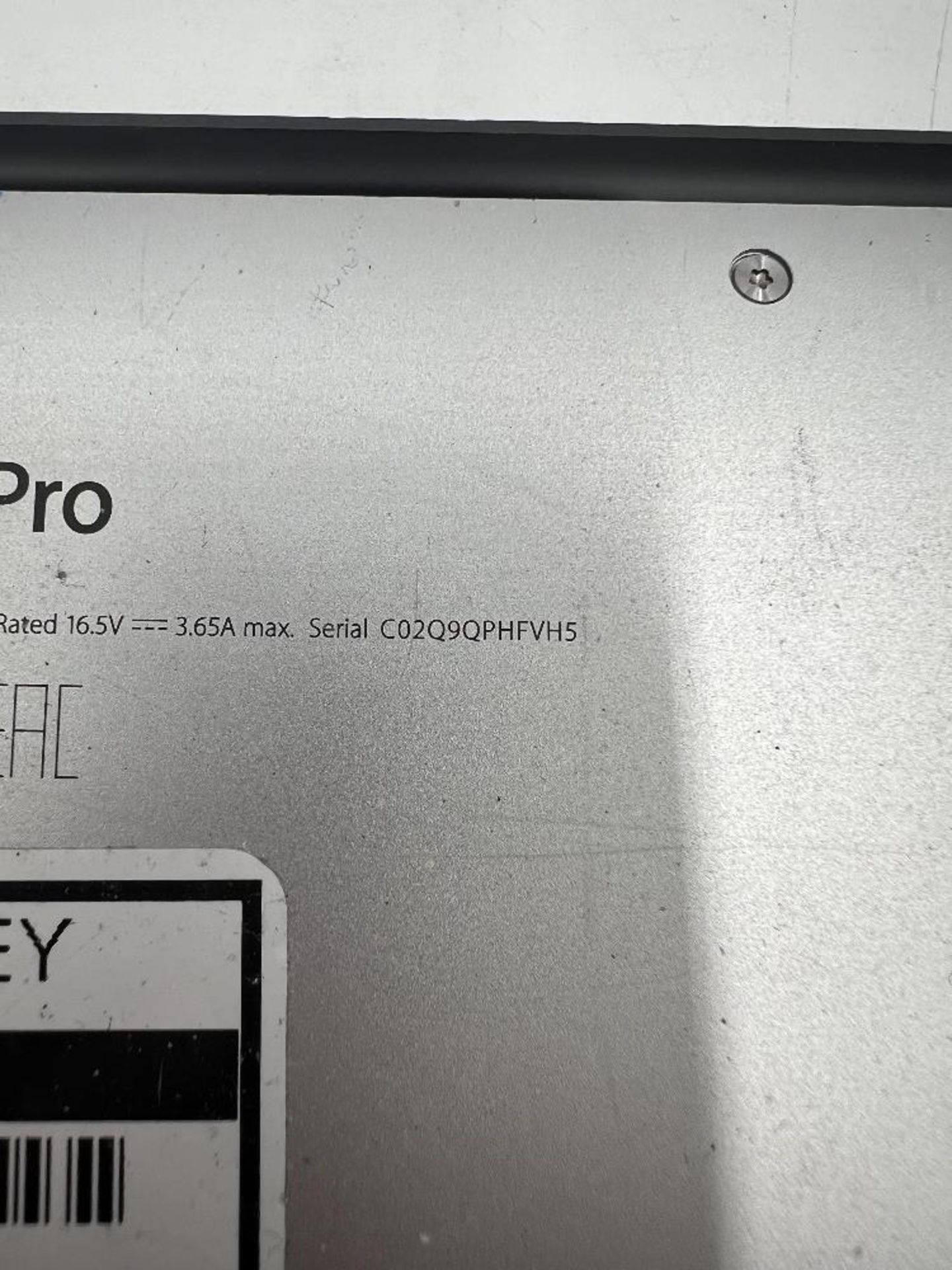 Apple 13" A1502 MacBook Pro Retina with Light Duty Peli Case - Image 7 of 8