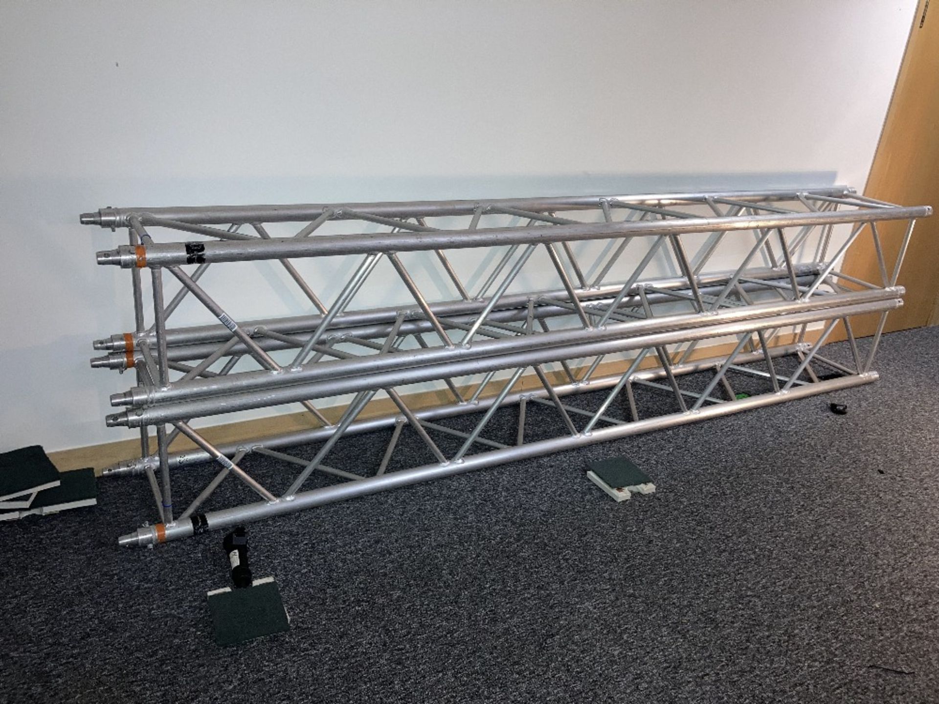 (2) Milos Quatro M390L 3mtr Truss Section