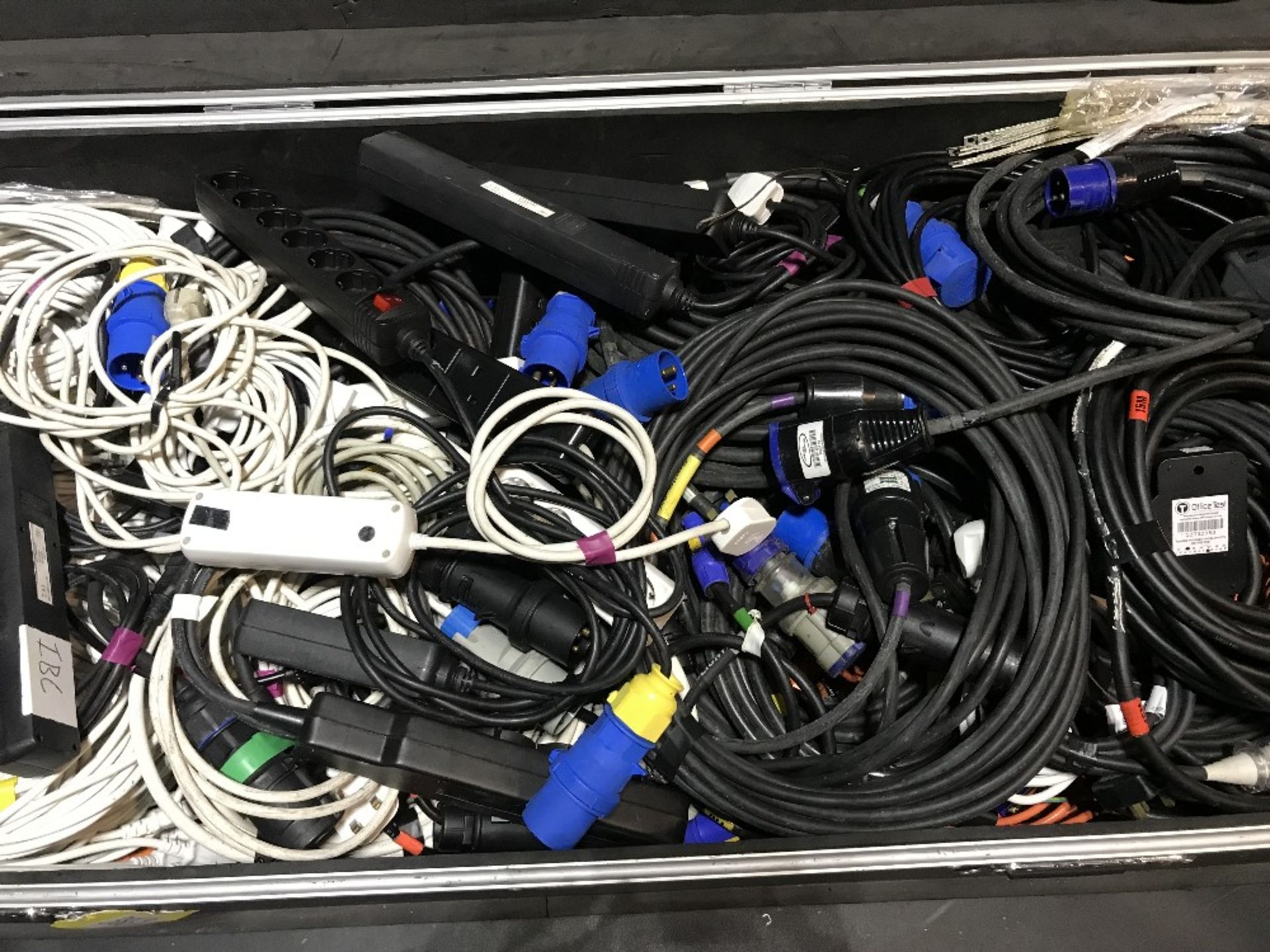 Large Quantity of IEC Cables & Heavy Duty Mobile Flight Case - Image 3 of 6