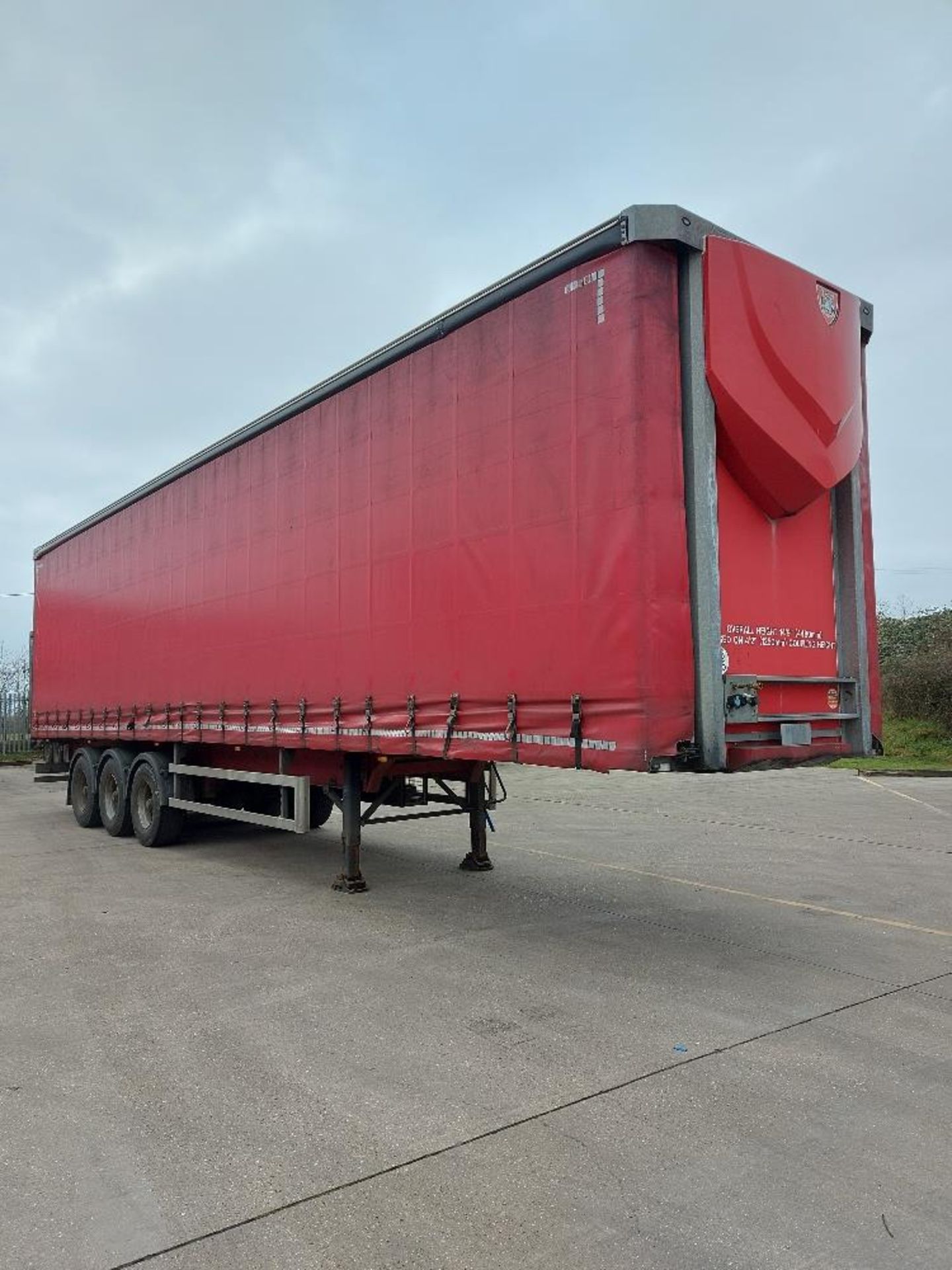 Tiger Tri-Axle 13.7m Curtain Side Trailer Unit