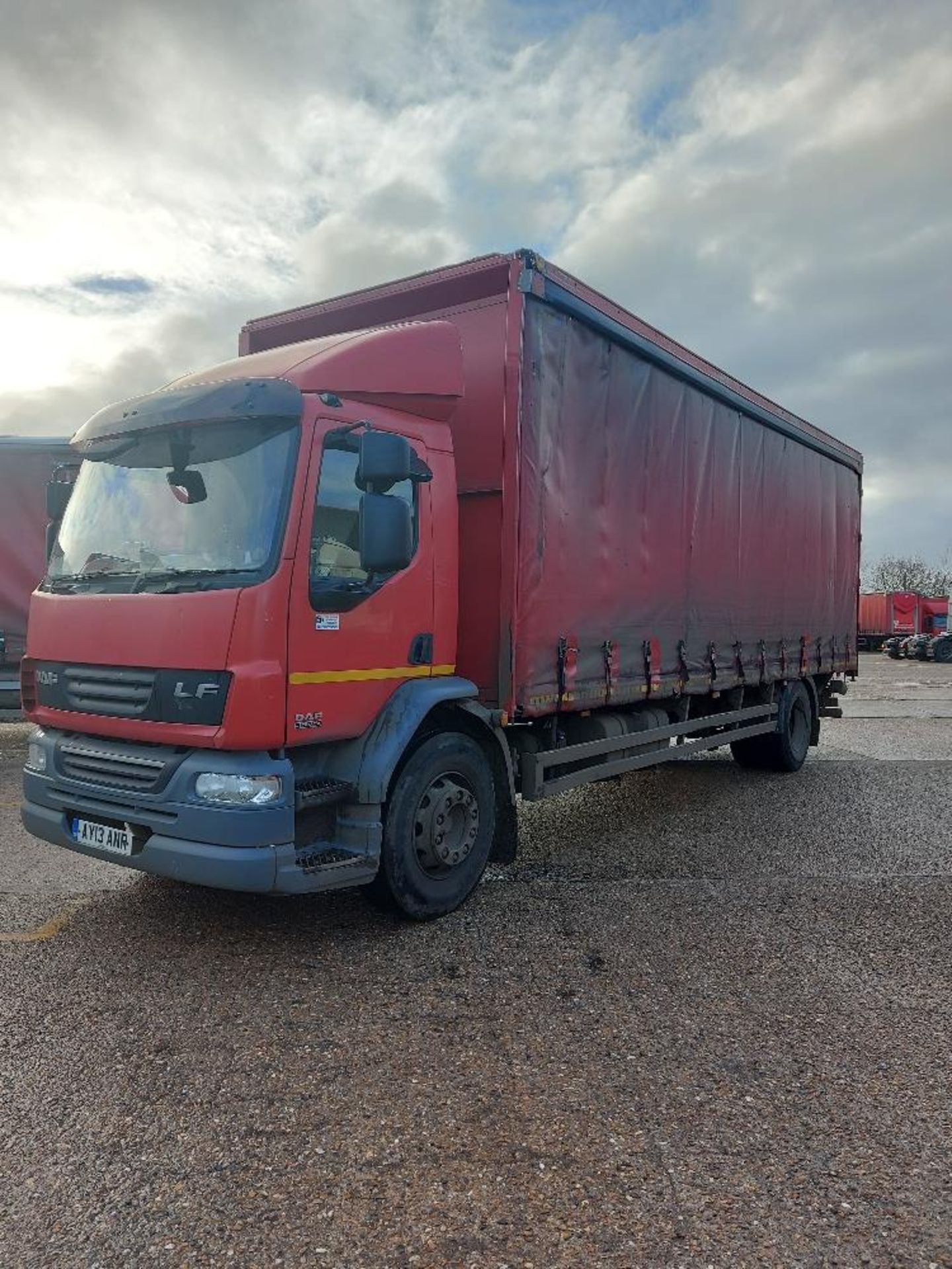 DAF L55.250 4x2 Rigid 18T Curtain Side Lorry with Tail Lift - Image 2 of 10