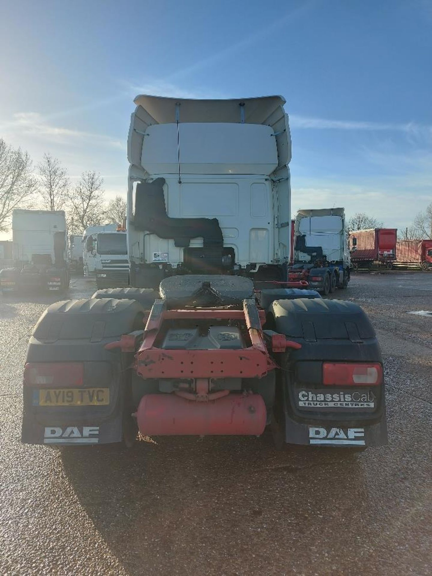 DAF CF 480 FTG Space Cab 6x2 Tractor Unit - Image 6 of 11