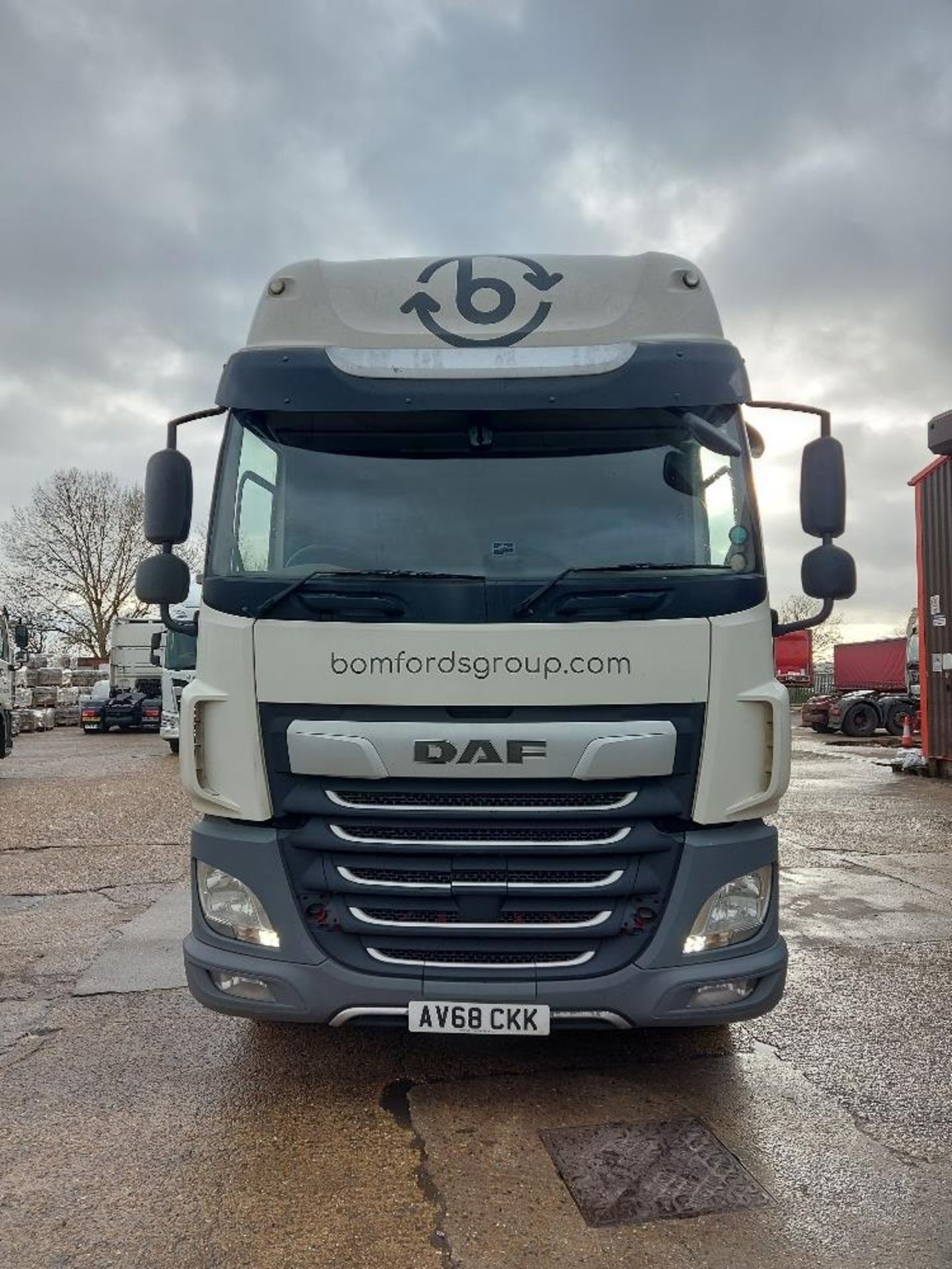 DAF CF 480 FTG Space Cab 6x2 Tractor Unit - Image 3 of 11