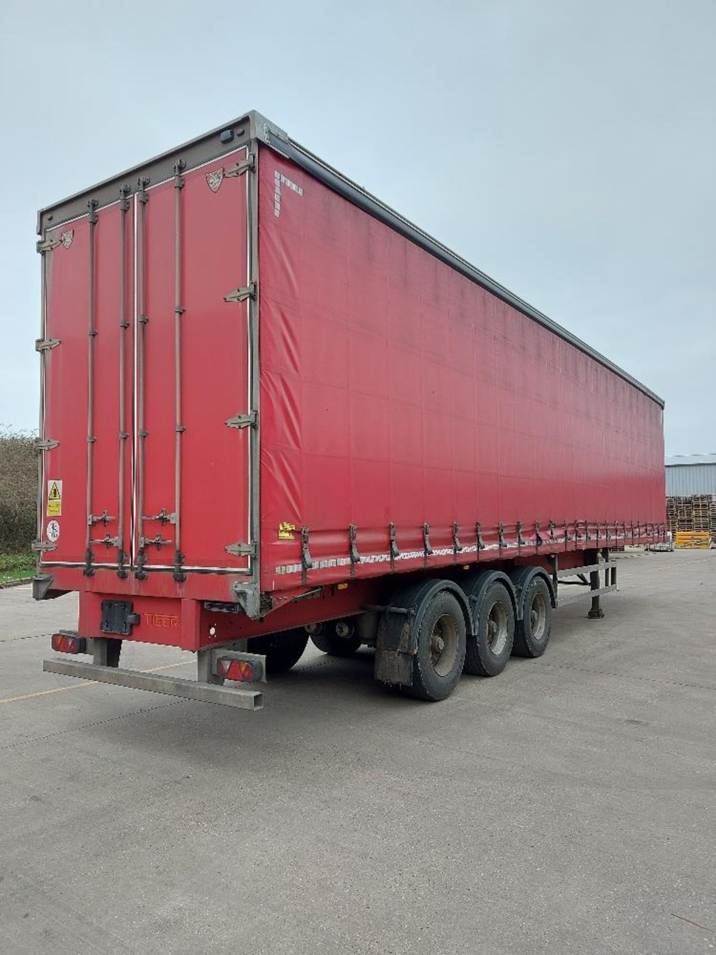 Tiger Tri-Axle 13.7m Curtain Side Trailer Unit - Image 4 of 8