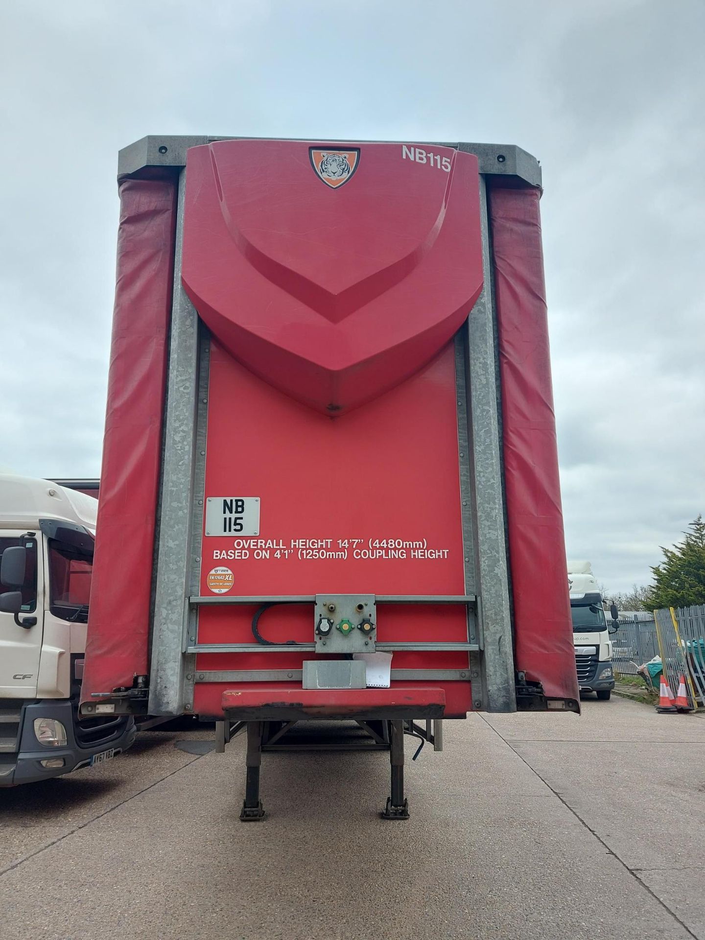 Tiger Tri-Axle 13.7m Curtain Side Trailer Unit - Image 3 of 5