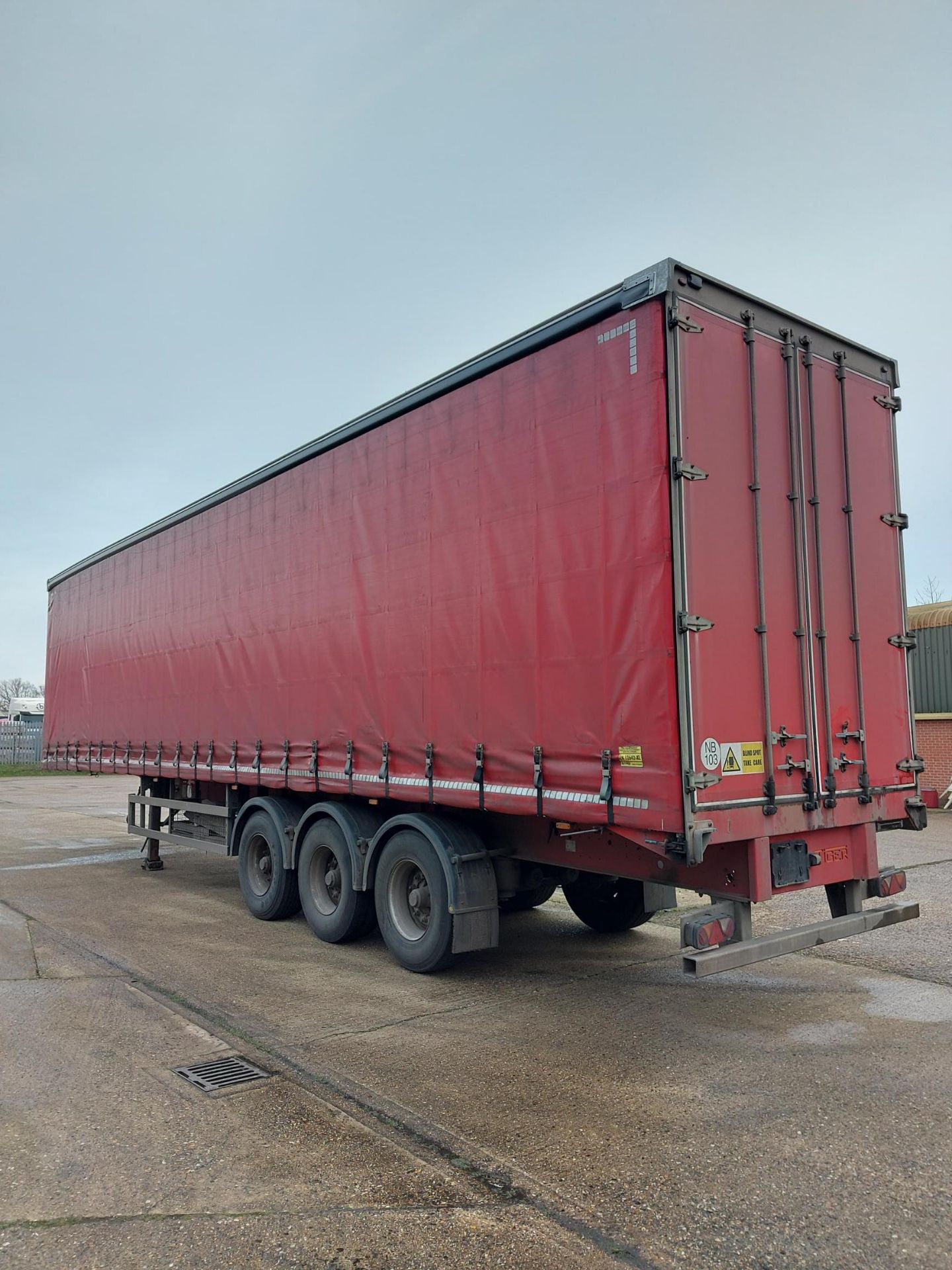 Tiger Tri-Axle 13.7m Curtain Side Trailer Unit - Image 5 of 8