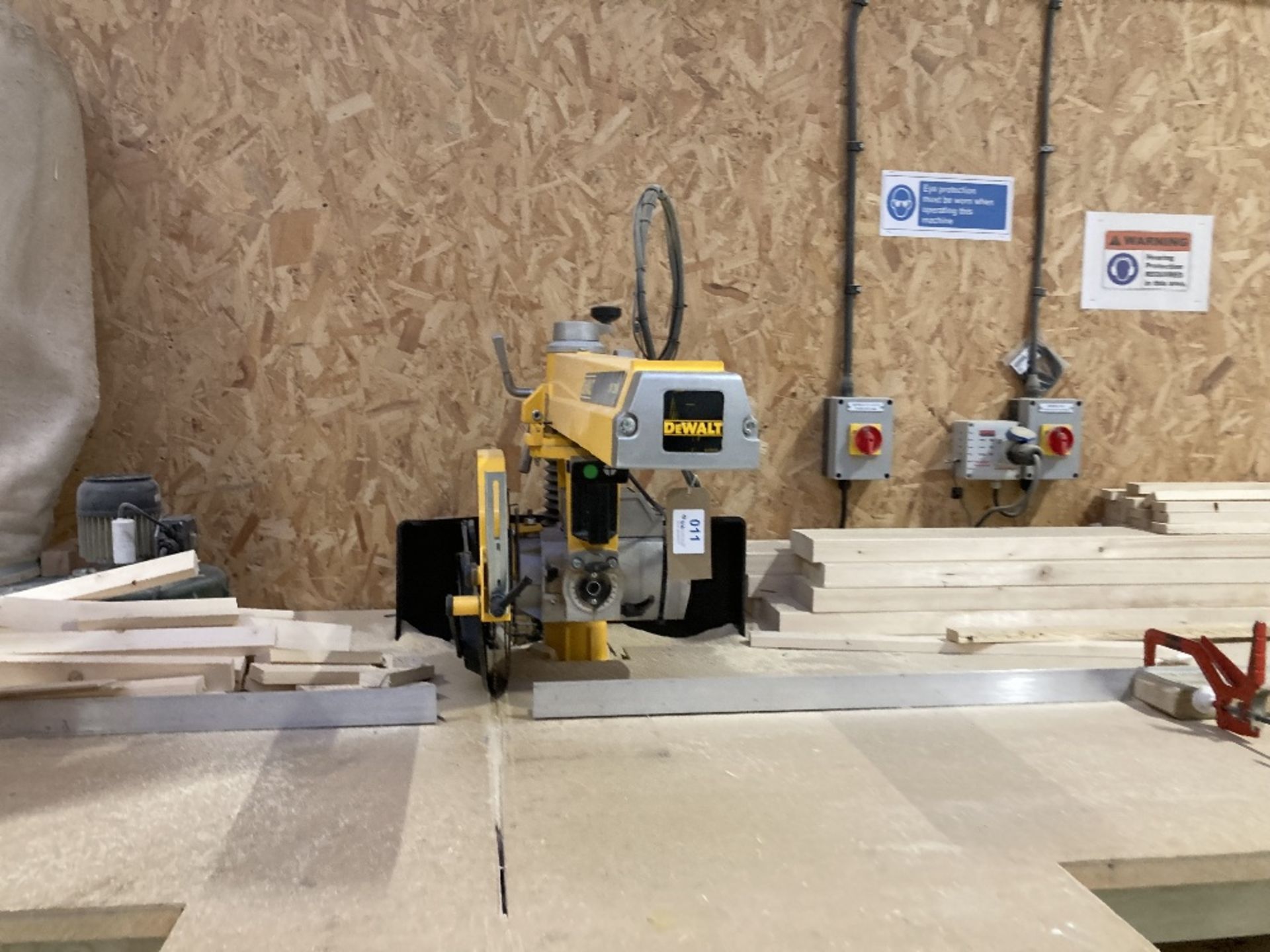 Dewalt DW729KN-XS 350mm Radial Arm Saw - Image 9 of 12