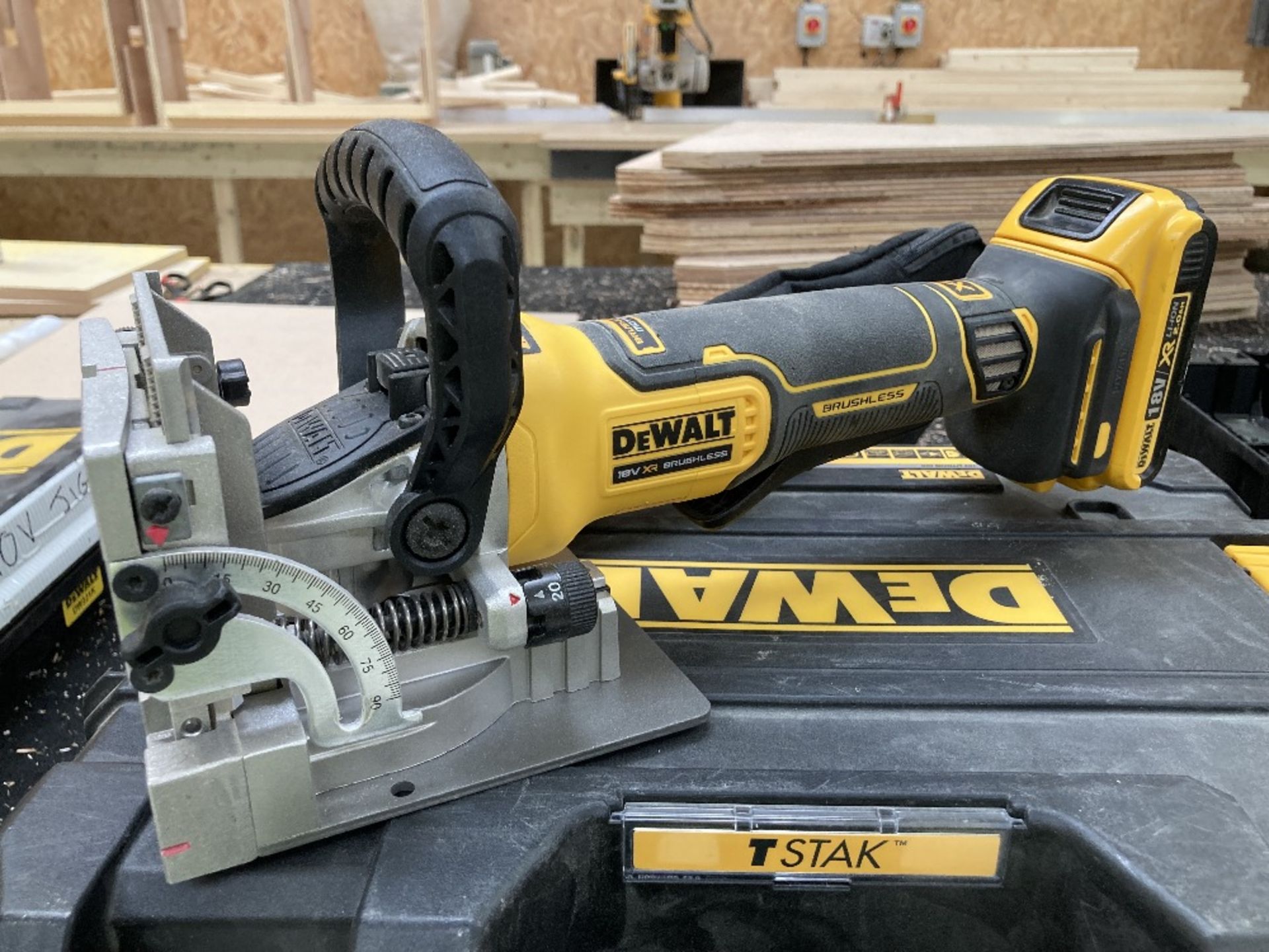 Dewalt DCW682 Plate Joiner Kit & Heavy Duty Case - Image 2 of 8