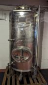 Stainless steel 1000 Litre brewing vessel
