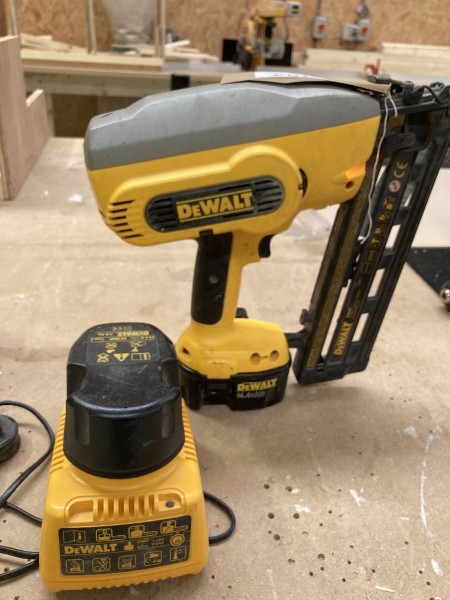 Dewalt DC610 Cordless Nailer, Charger and Spare Battery - Image 3 of 5