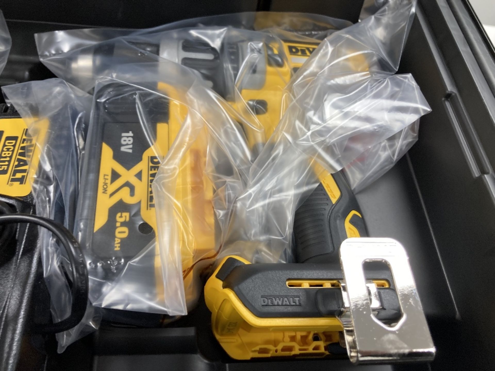 DeWalt DCK266P2-GB 18V XR Brushless Combi Drill & Impact Driver Twin Kit with 2x 5.0Ah Batteries - Image 4 of 7