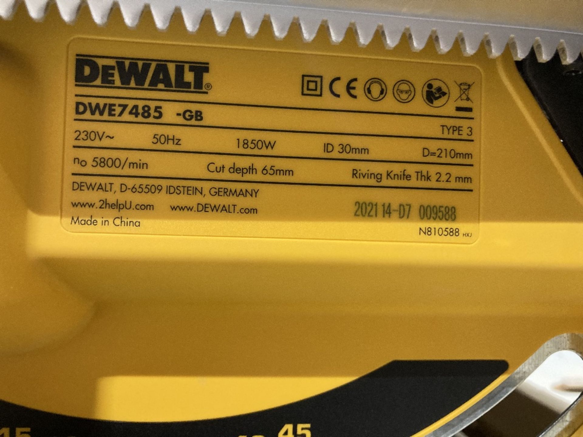 Dewalt DWE7485-GB 210mm Compact Table Saw - Image 5 of 6