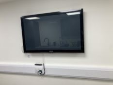 Samsung Approximate 32 Inch Wall Mounted Television
