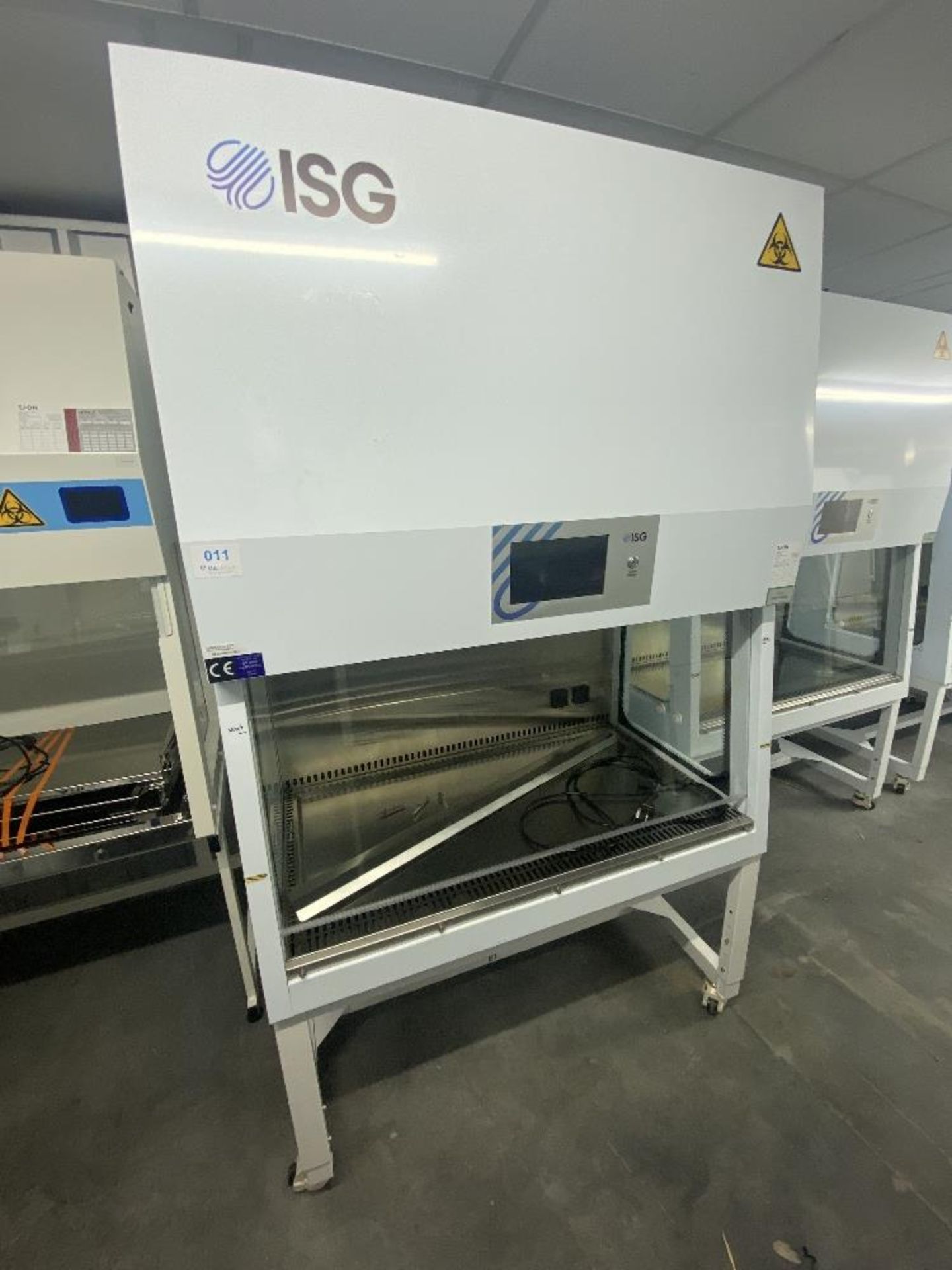 ISG 120cm Polypropylene Biosafety Cabinet with Mobile Stand - Image 5 of 6