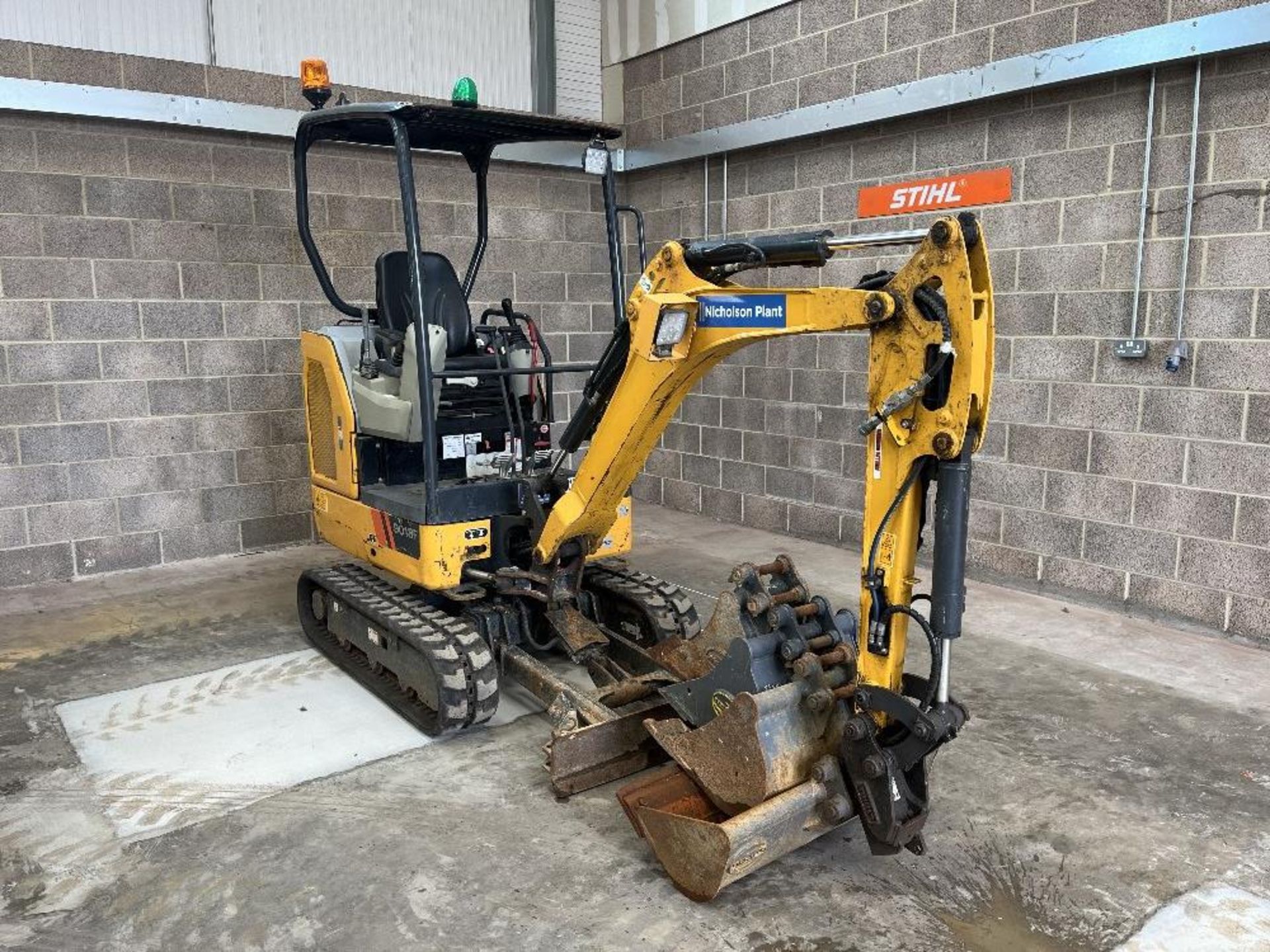 Liugong 9018F 1.8T Mini Digger