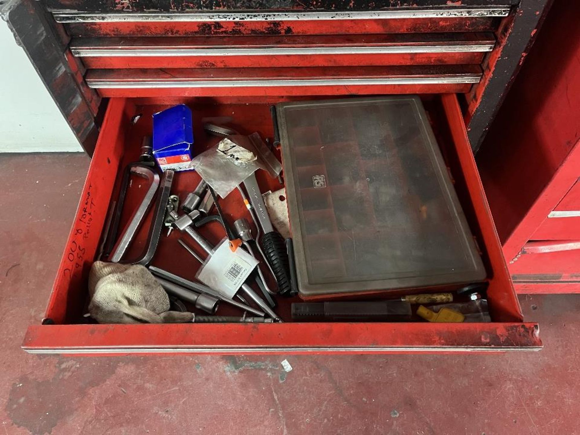 Mobile eight drawer tool cabinet with contents - Image 6 of 9