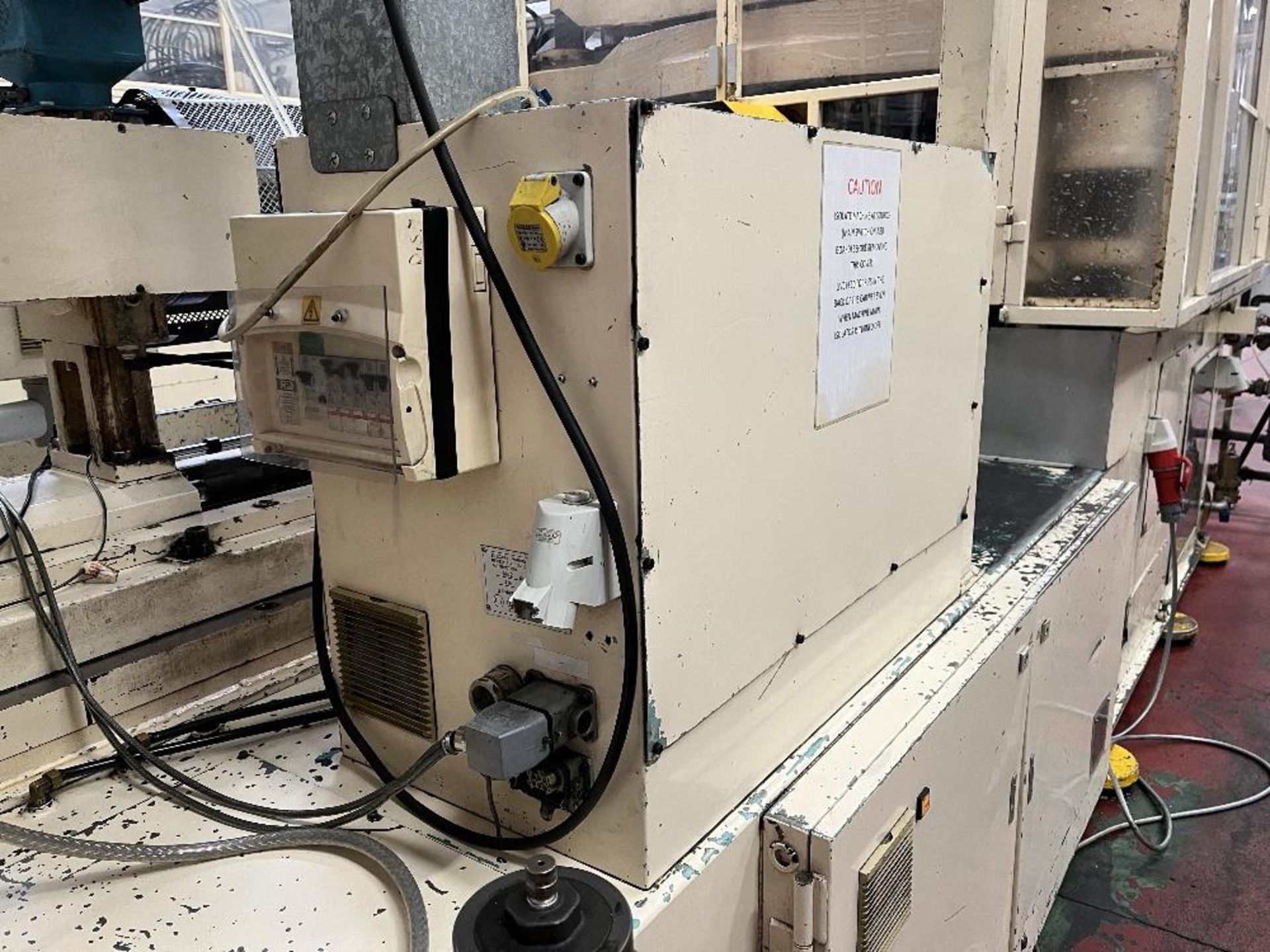 NISSEI ASB machine co Limited ASB type 650 NHII One stage BIAXIAL stretch blow moulding machine - Image 16 of 30